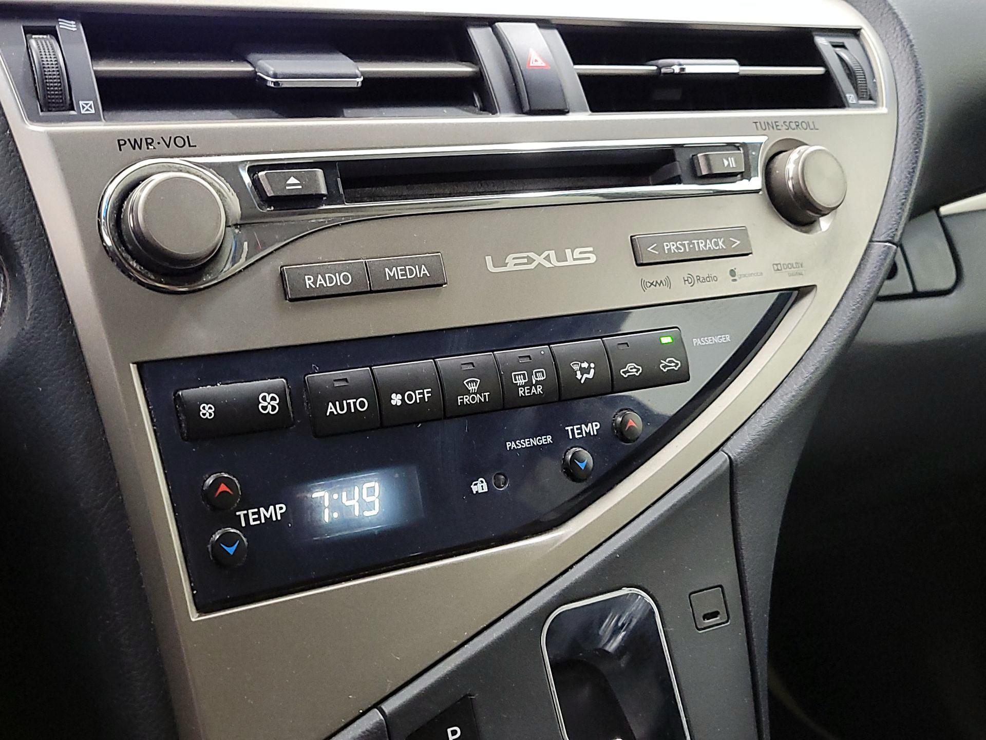 Thumbnail: 2015 Lexus RX - 17