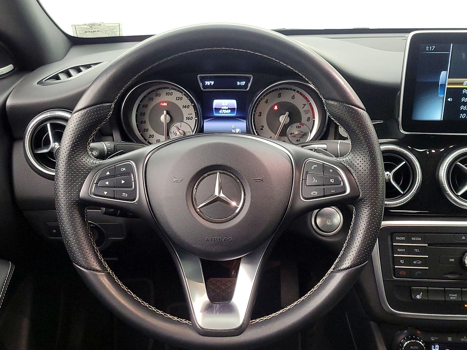 Thumbnail: 2016 Mercedes-Benz CLA - 10