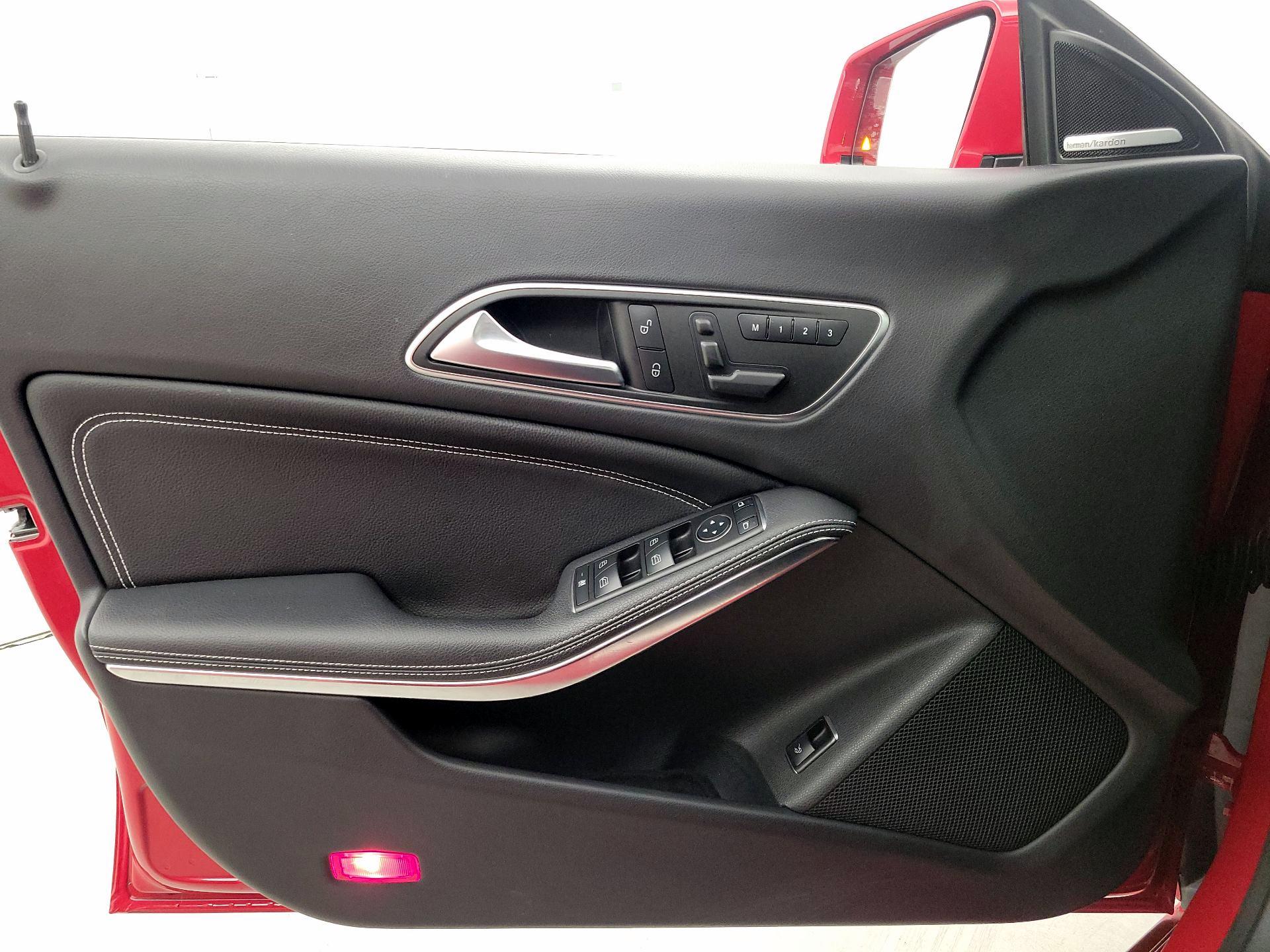 Thumbnail: 2016 Mercedes-Benz CLA - 12