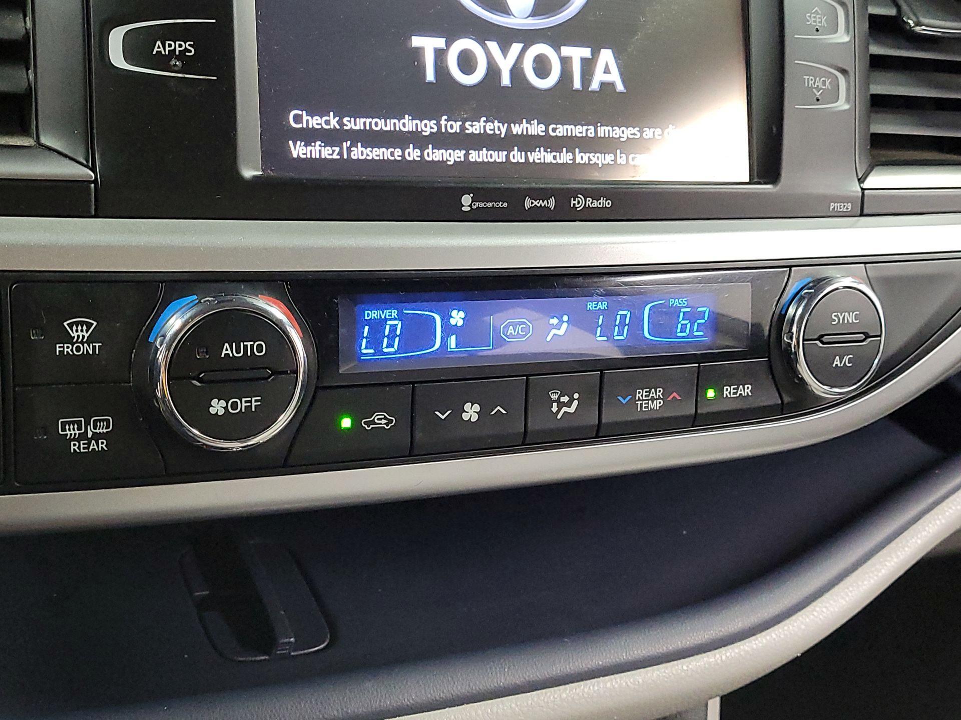 Thumbnail: 2017 Toyota Highlander - 15