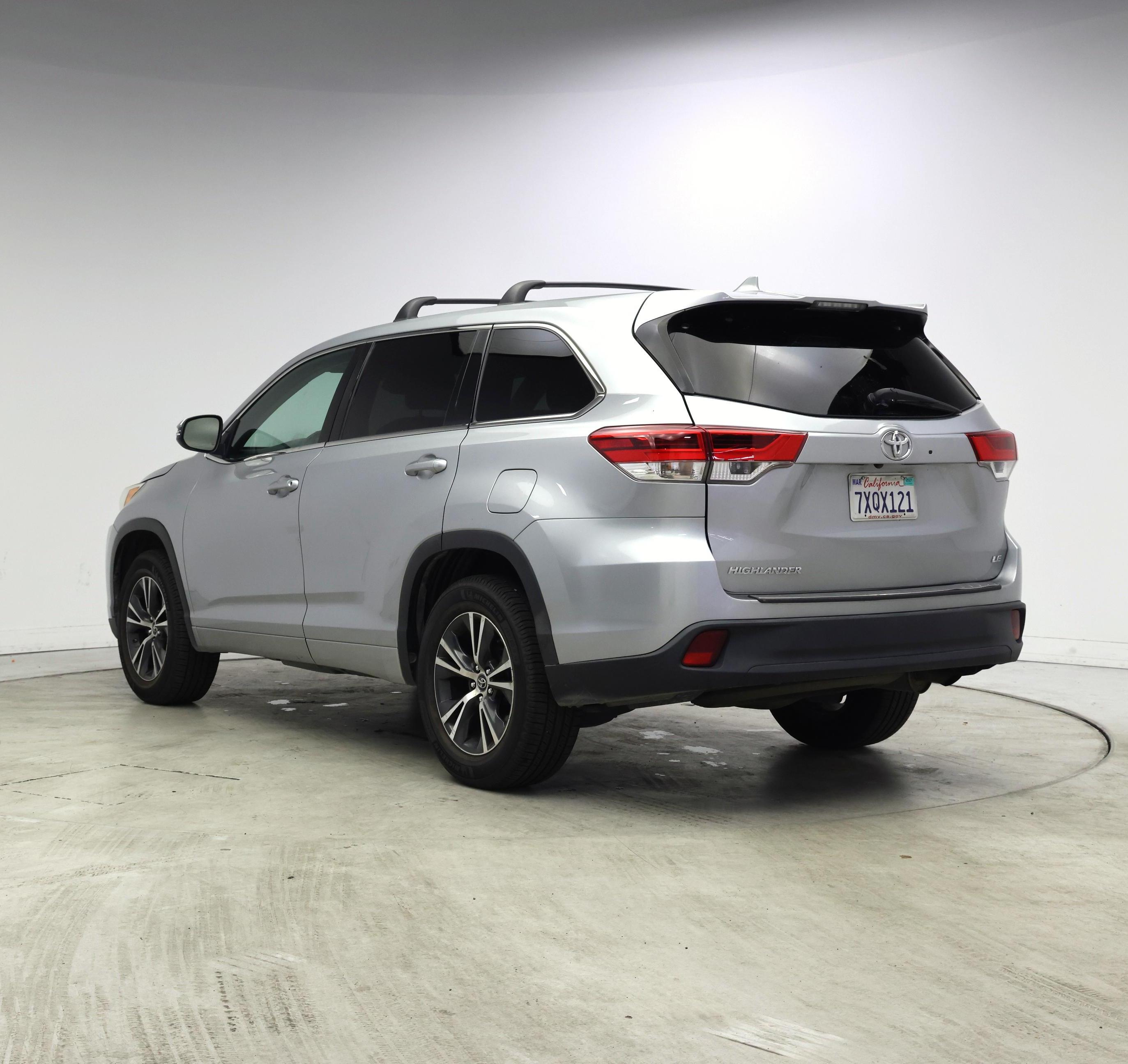 Thumbnail: 2017 Toyota Highlander - 2