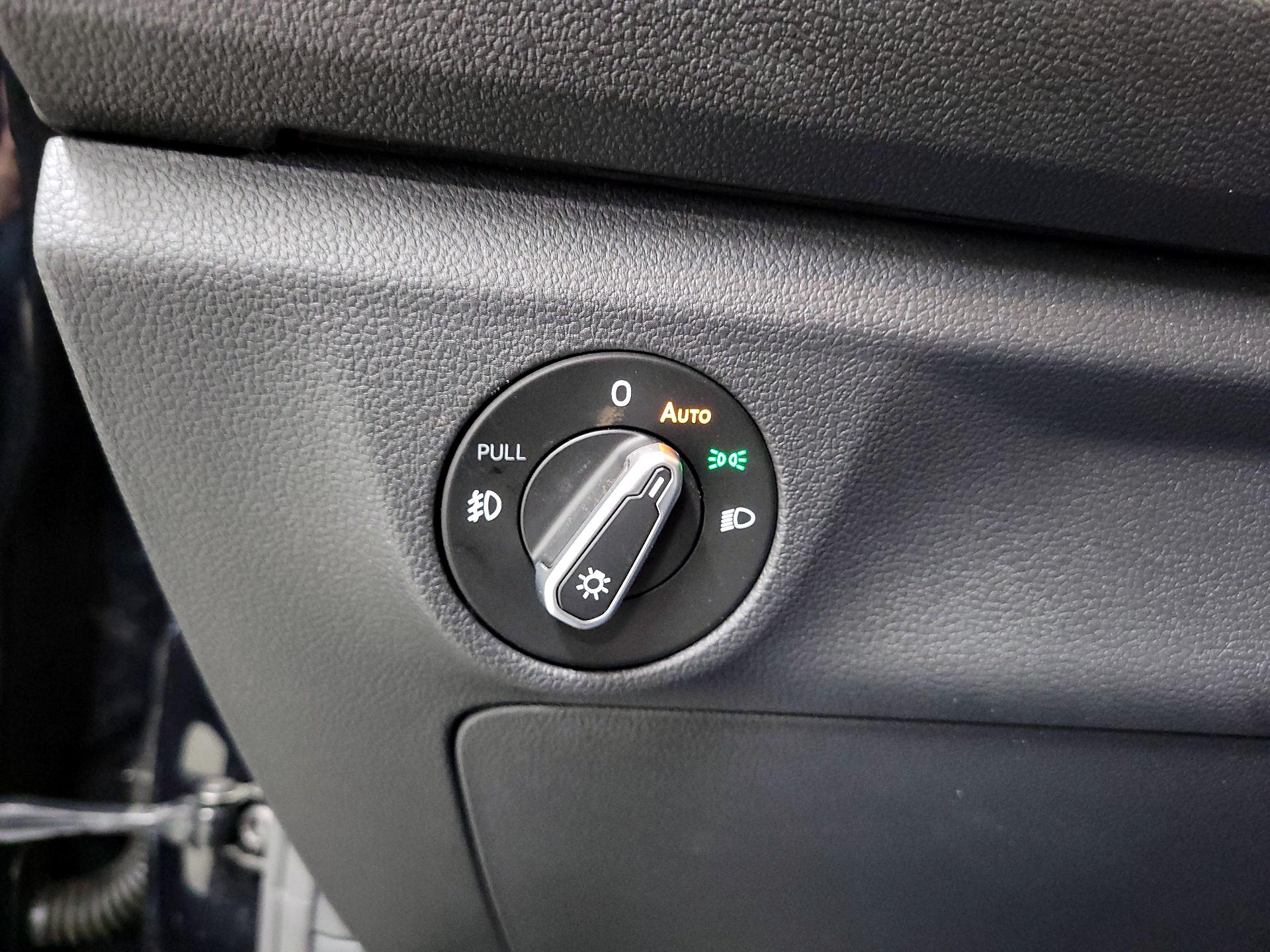 Thumbnail: 2021 Volkswagen Jetta - 13