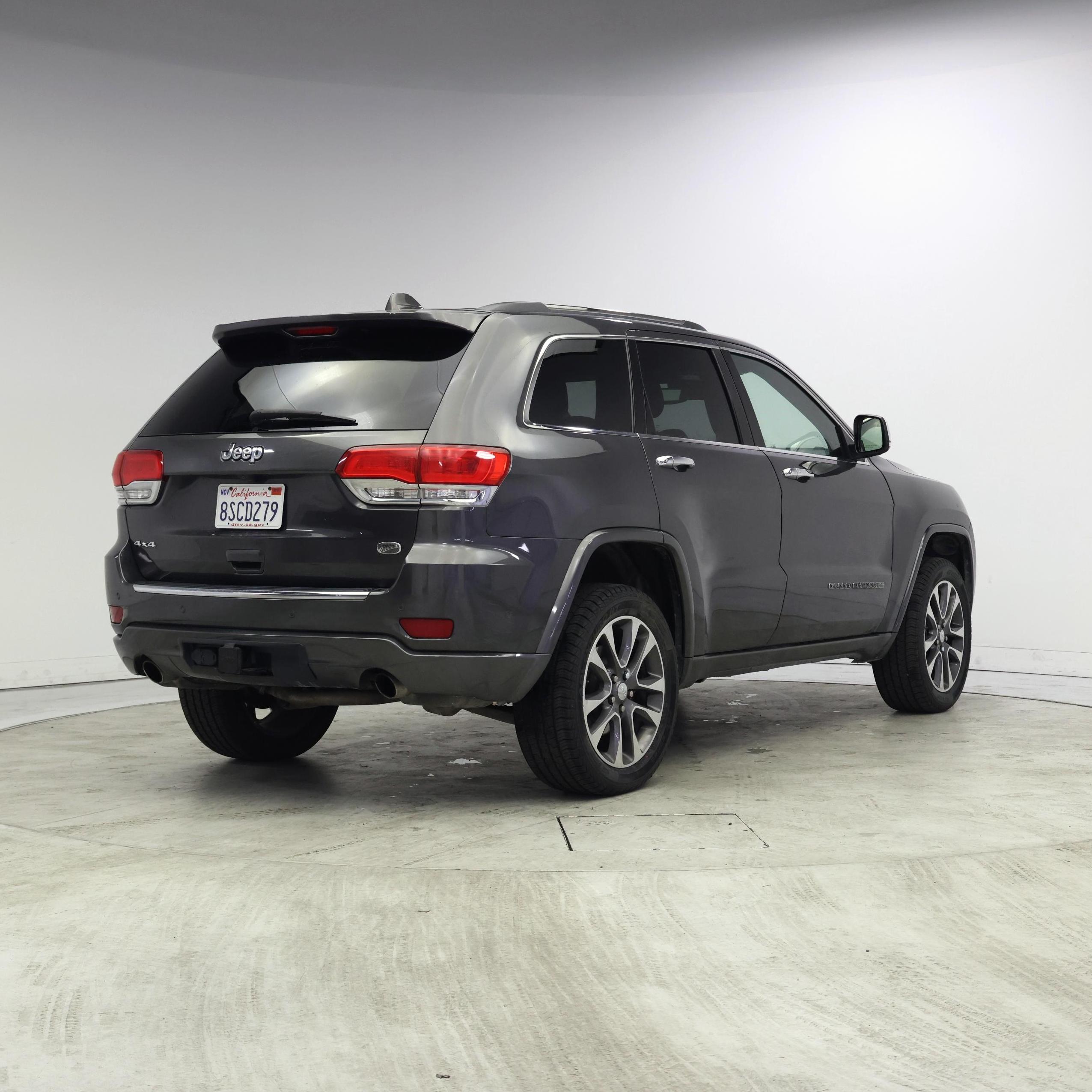 Thumbnail: 2018 Jeep Grand Cherokee - 8