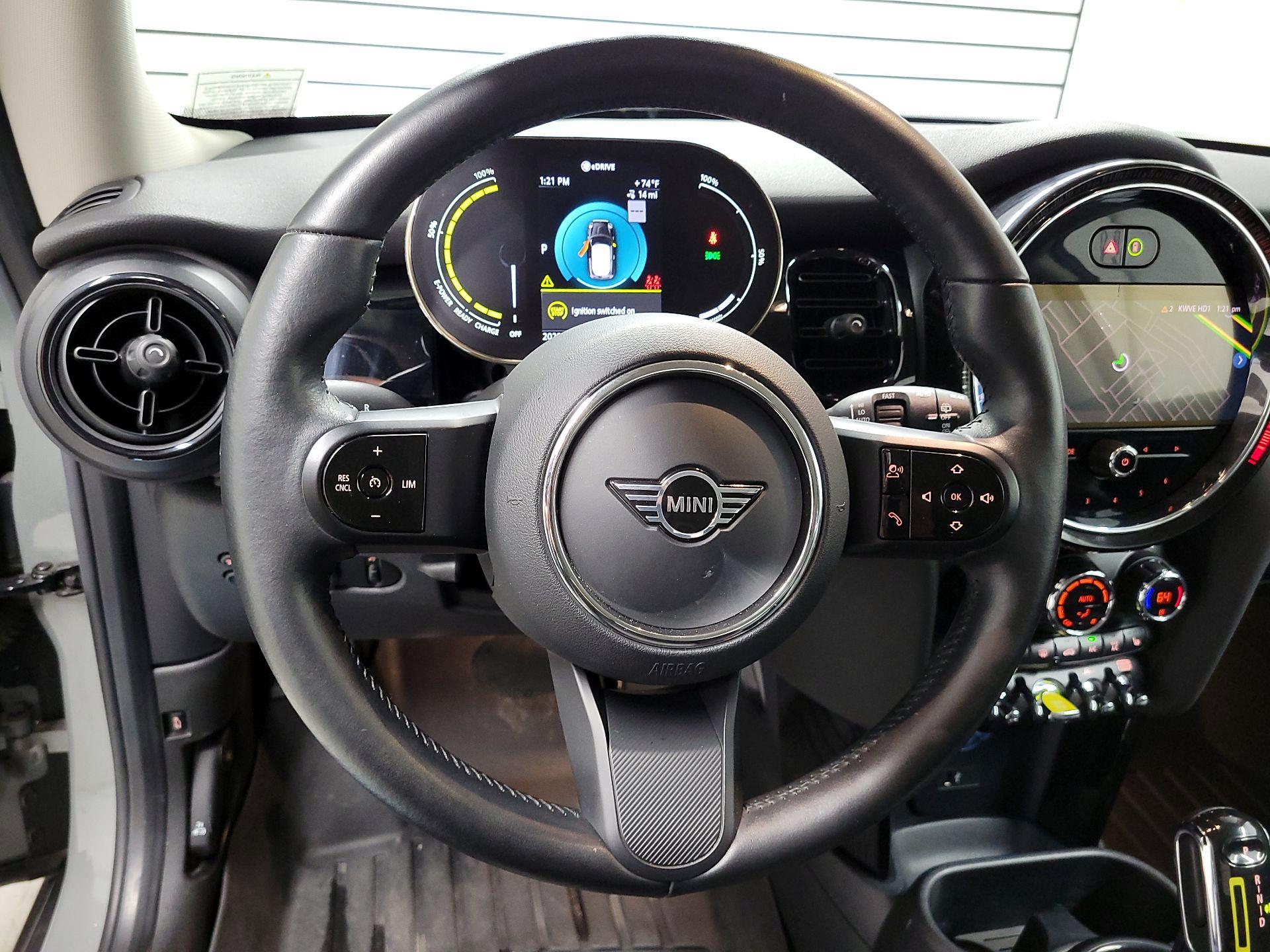 Thumbnail: 2022 MINI Cooper Hardtop - 10