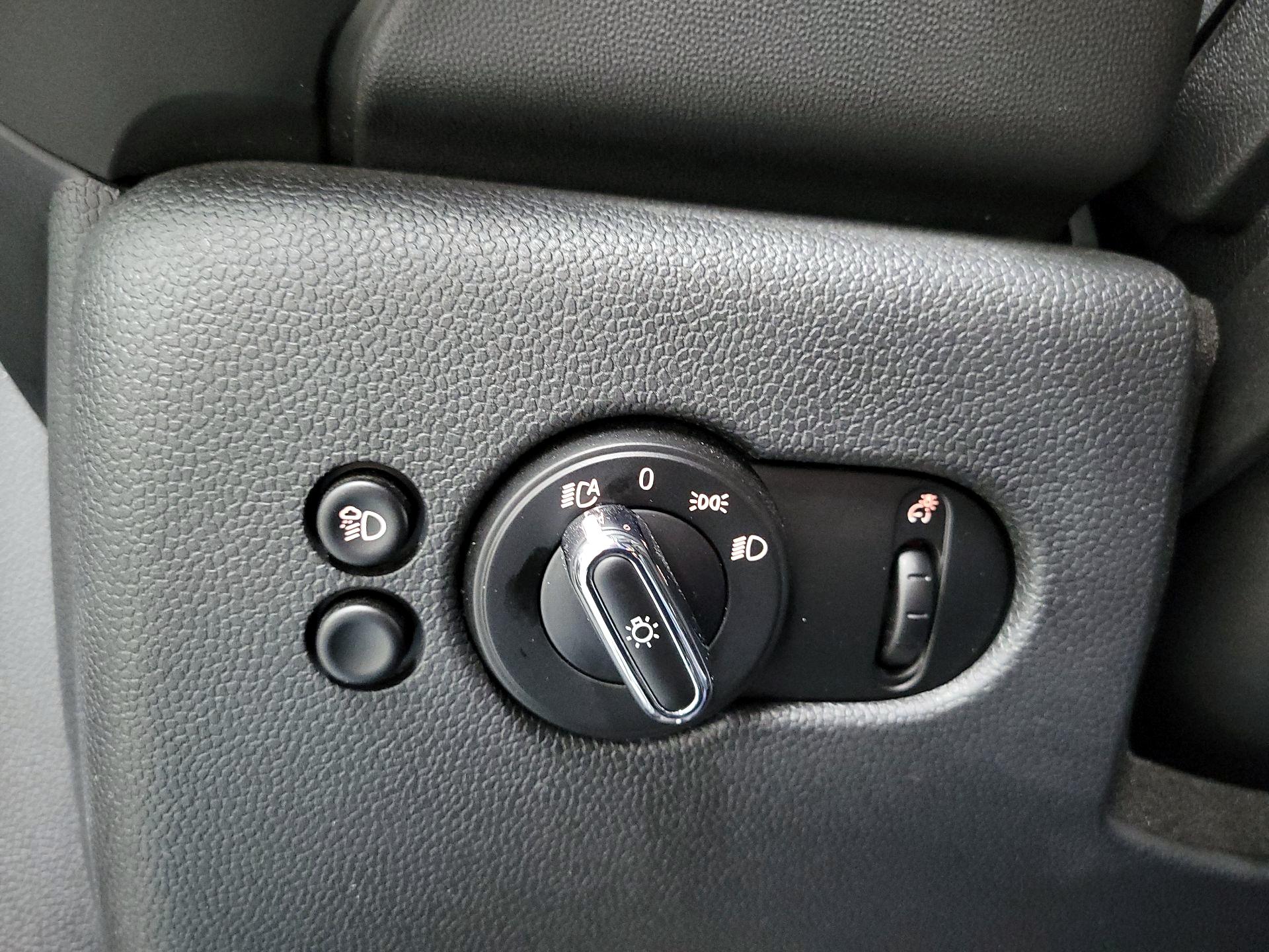 Thumbnail: 2022 MINI Cooper Hardtop - 13