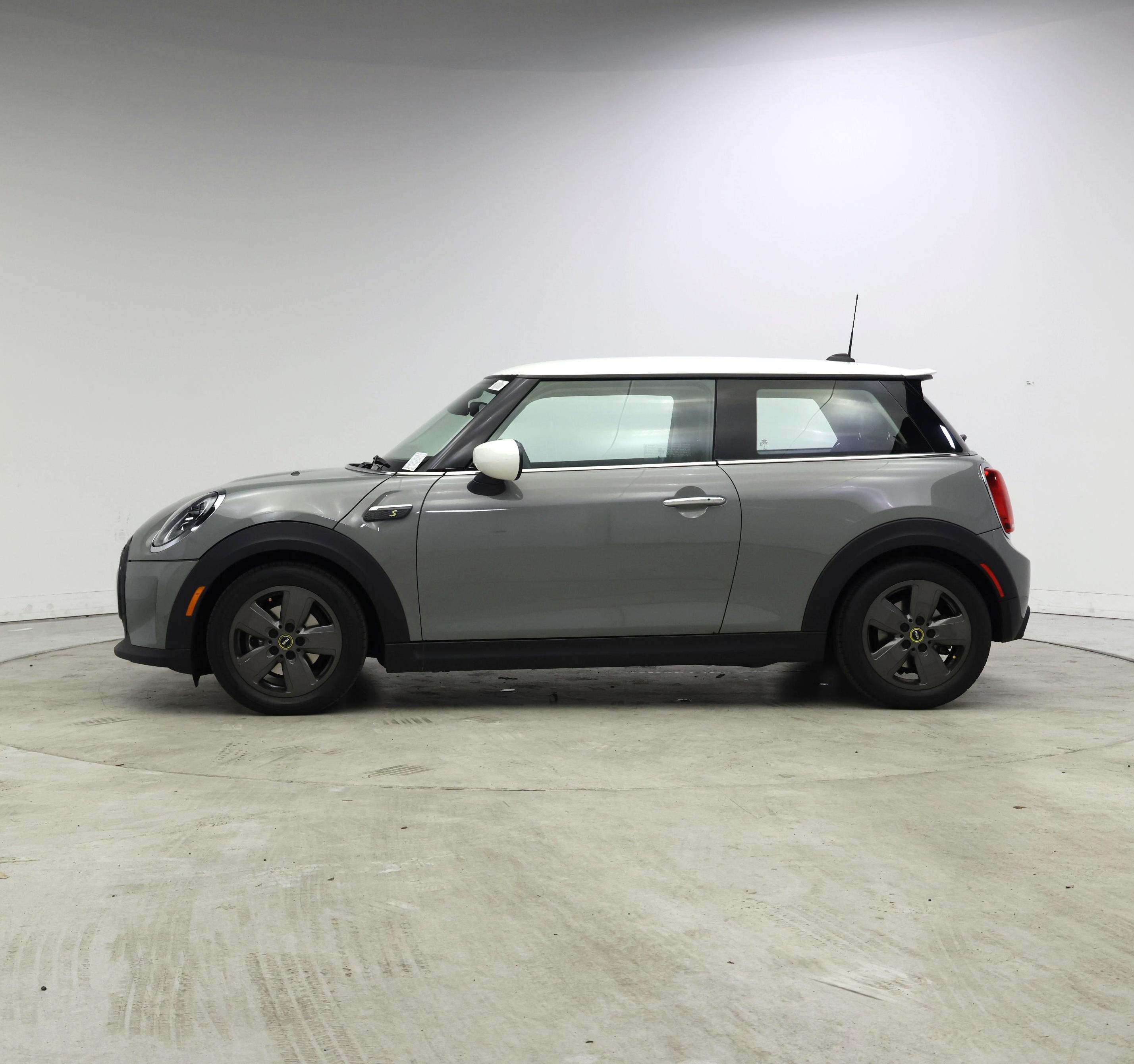 Thumbnail: 2022 MINI Cooper Hardtop - 3