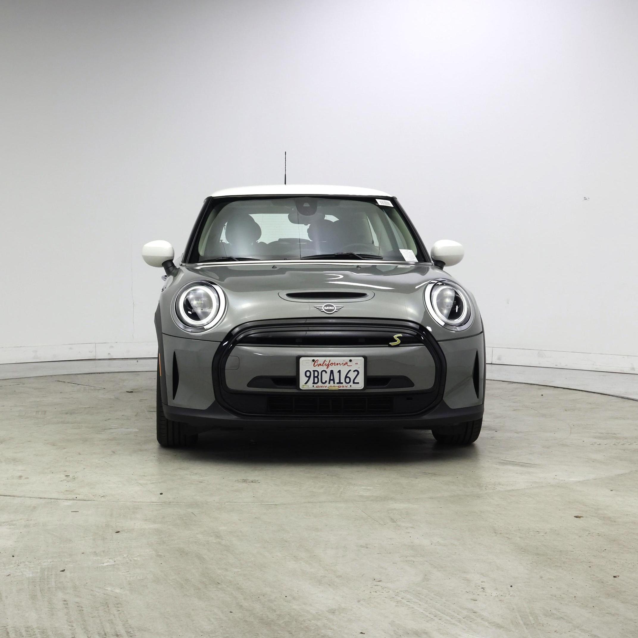 Thumbnail: 2022 MINI Cooper Hardtop - 5