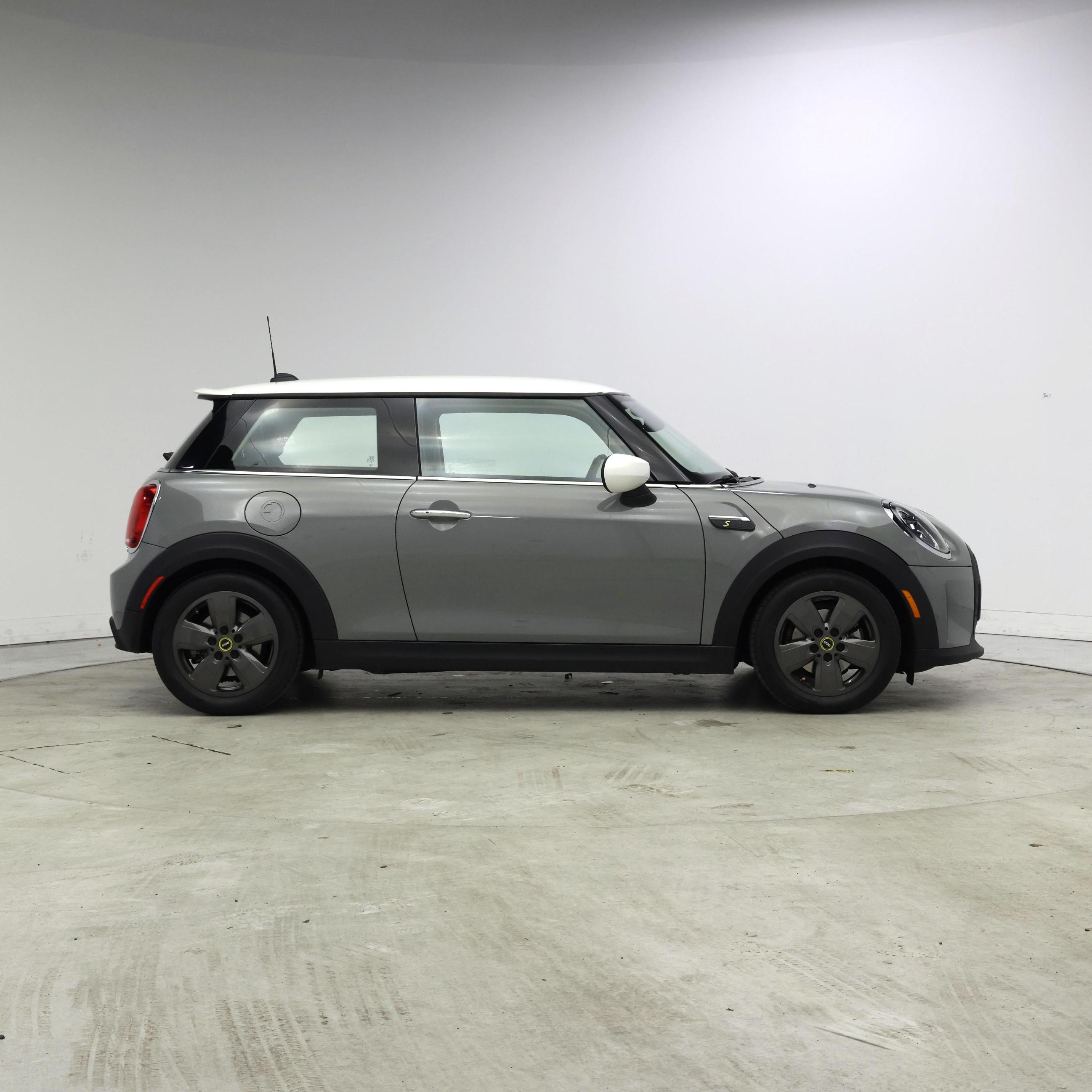 Thumbnail: 2022 MINI Cooper Hardtop - 7