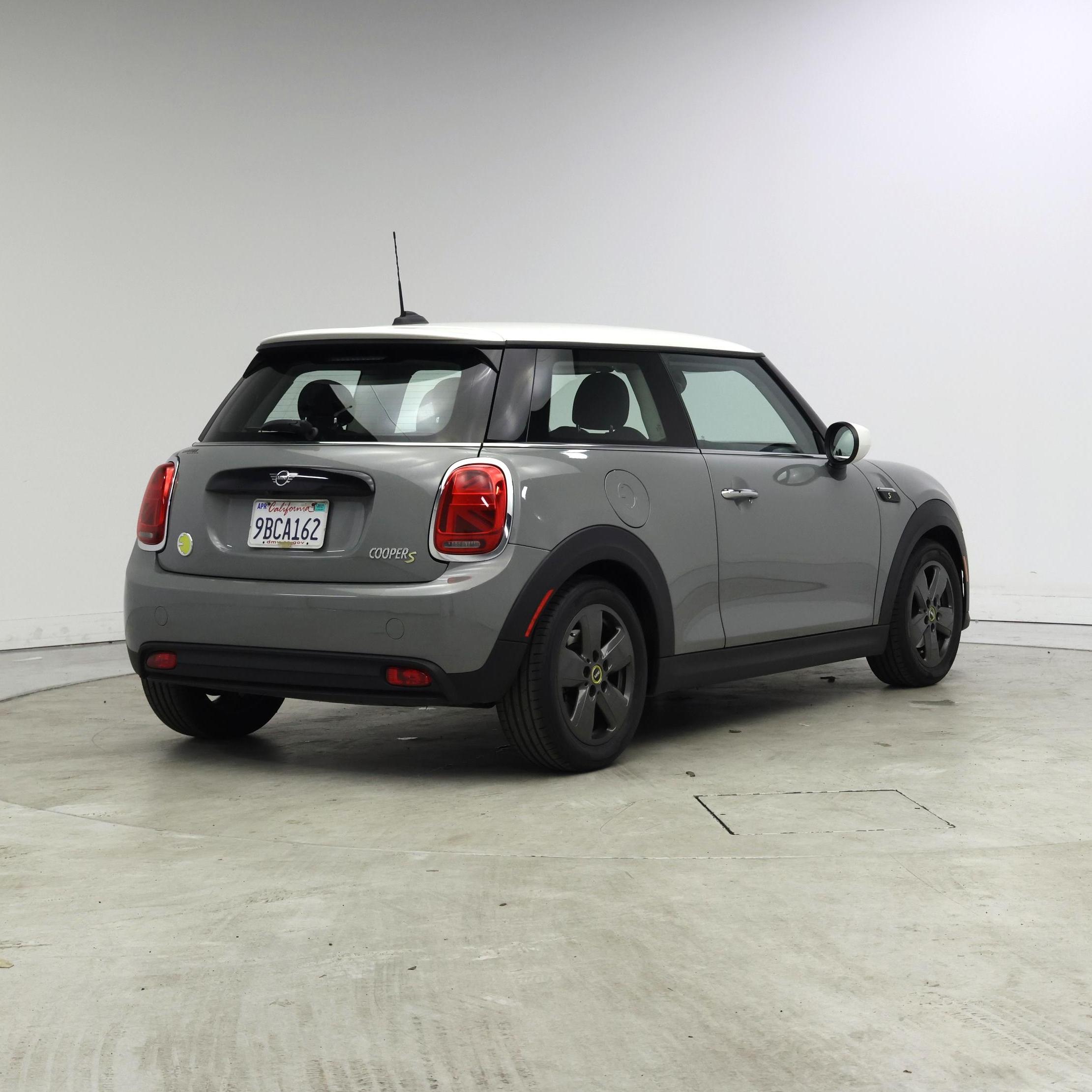Thumbnail: 2022 MINI Cooper Hardtop - 8