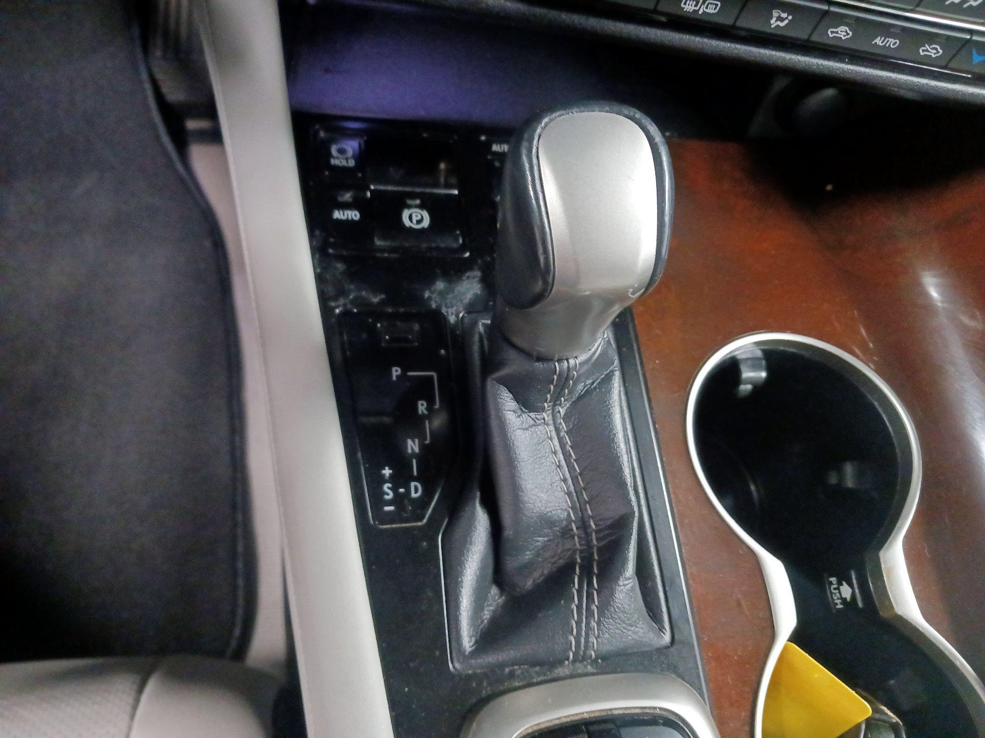 Thumbnail: 2017 Lexus RX - 18