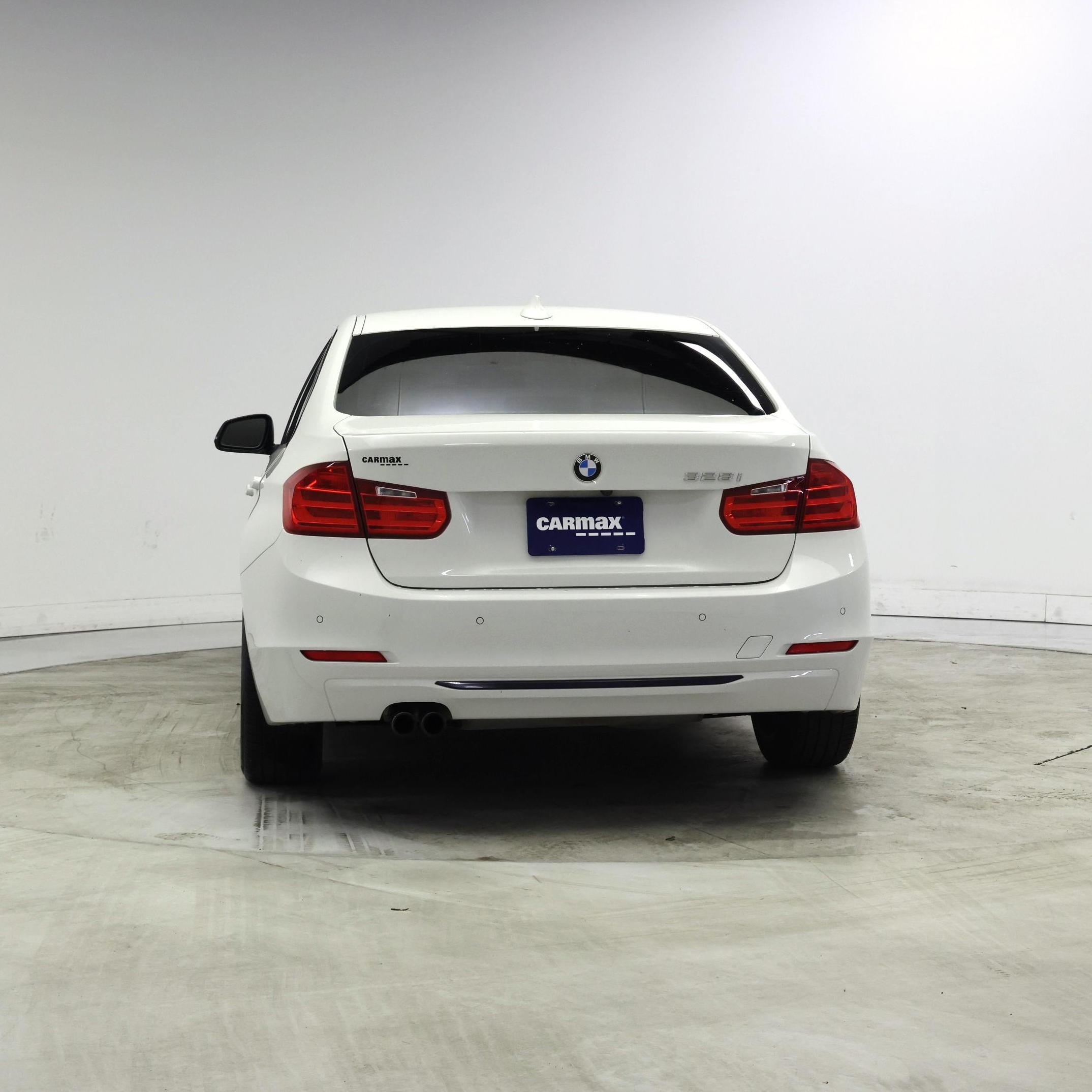 Thumbnail: 2015 BMW 3 Series - 6