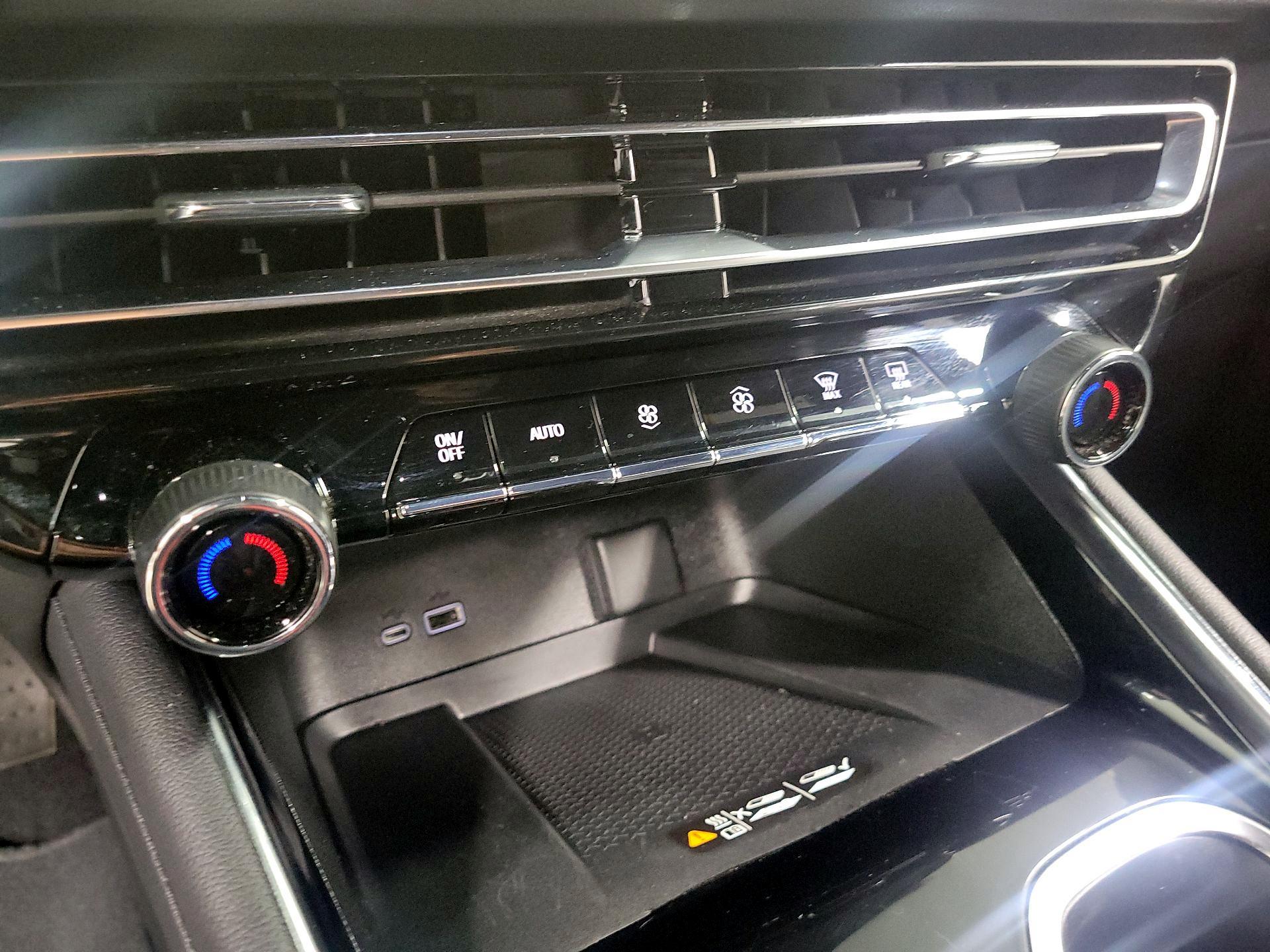 Thumbnail: 2025 Chevrolet Traverse - 15