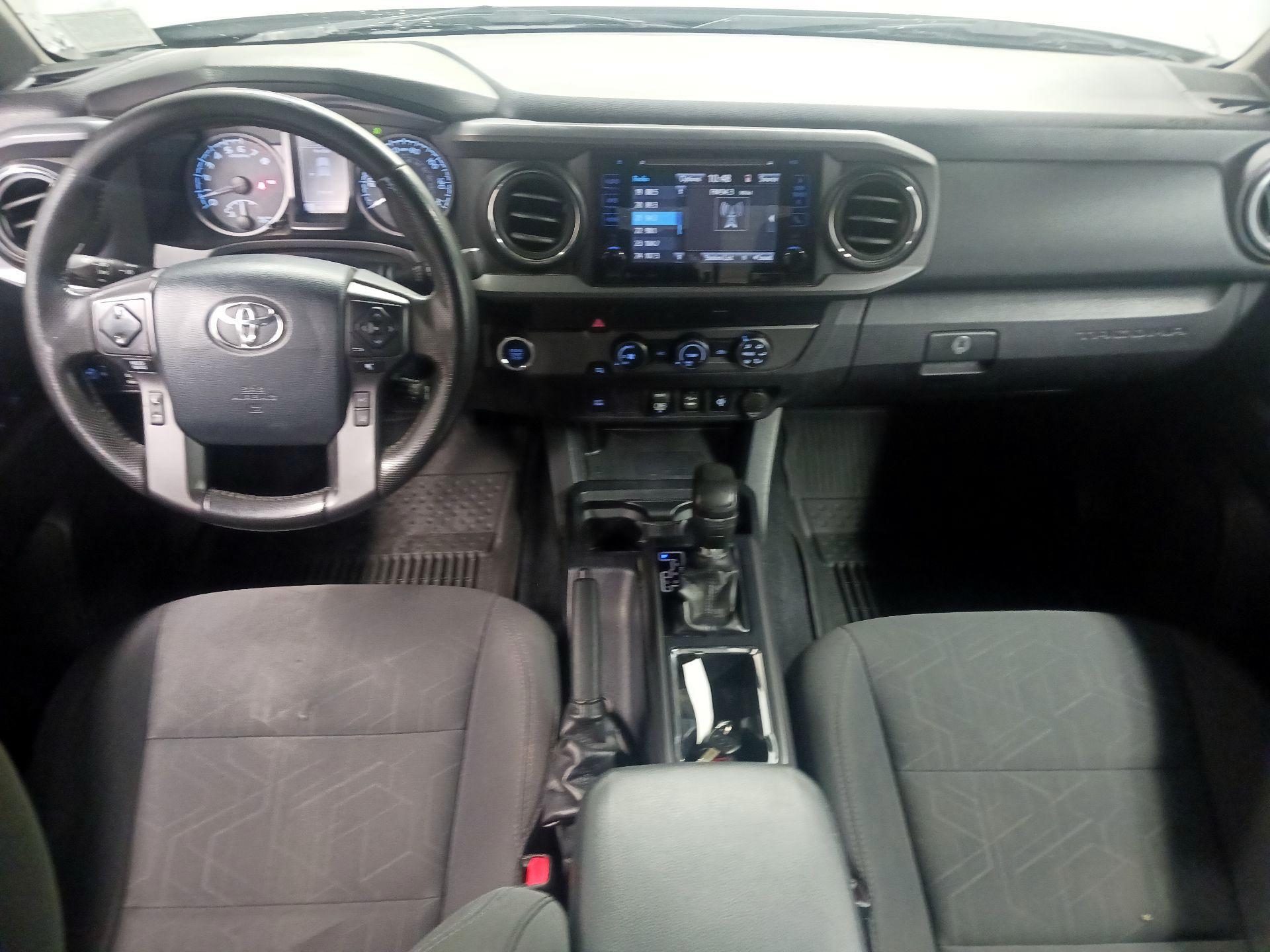 Thumbnail: 2019 Toyota Tacoma - 9