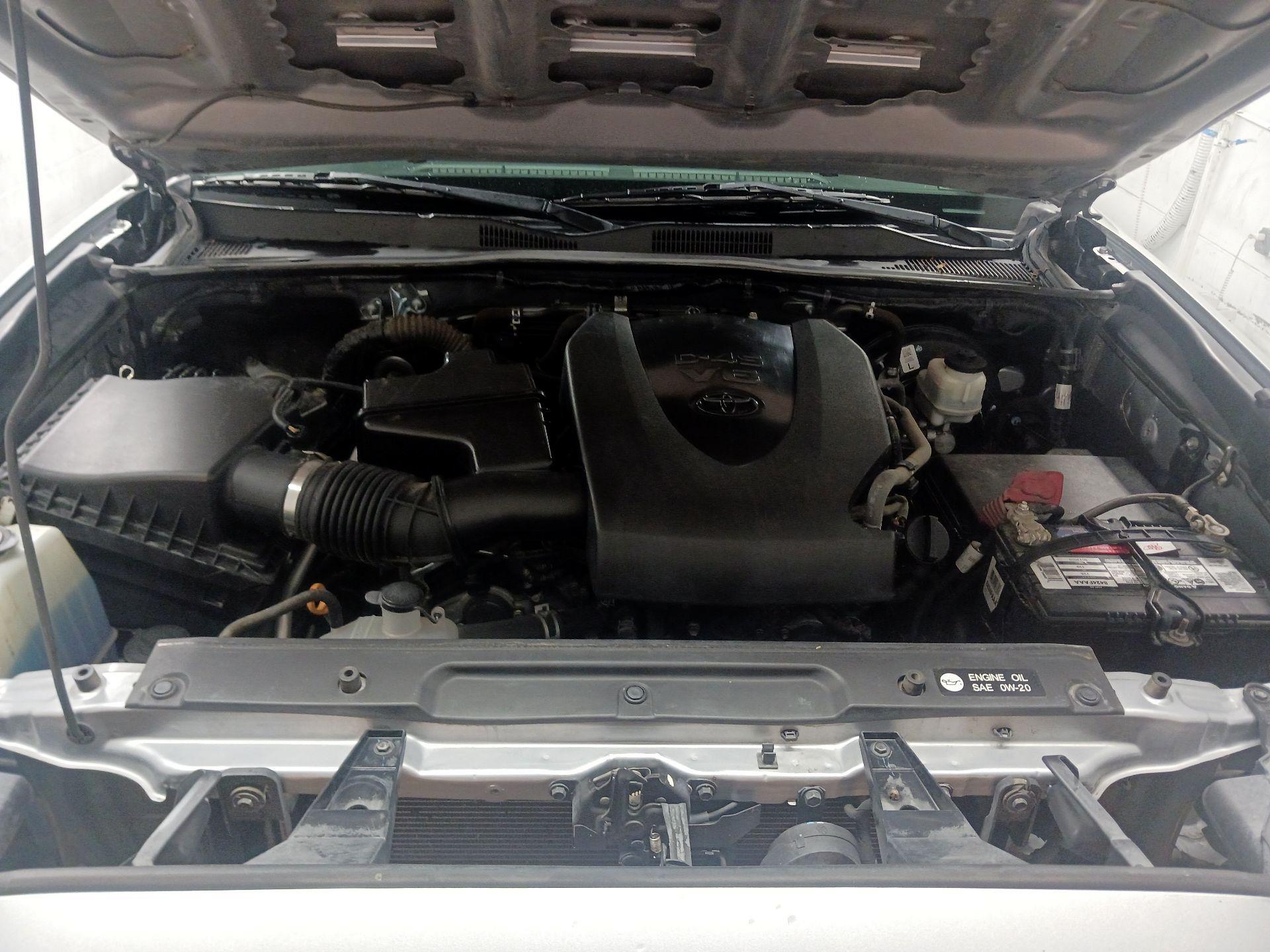 Thumbnail: 2019 Toyota Tacoma - 18