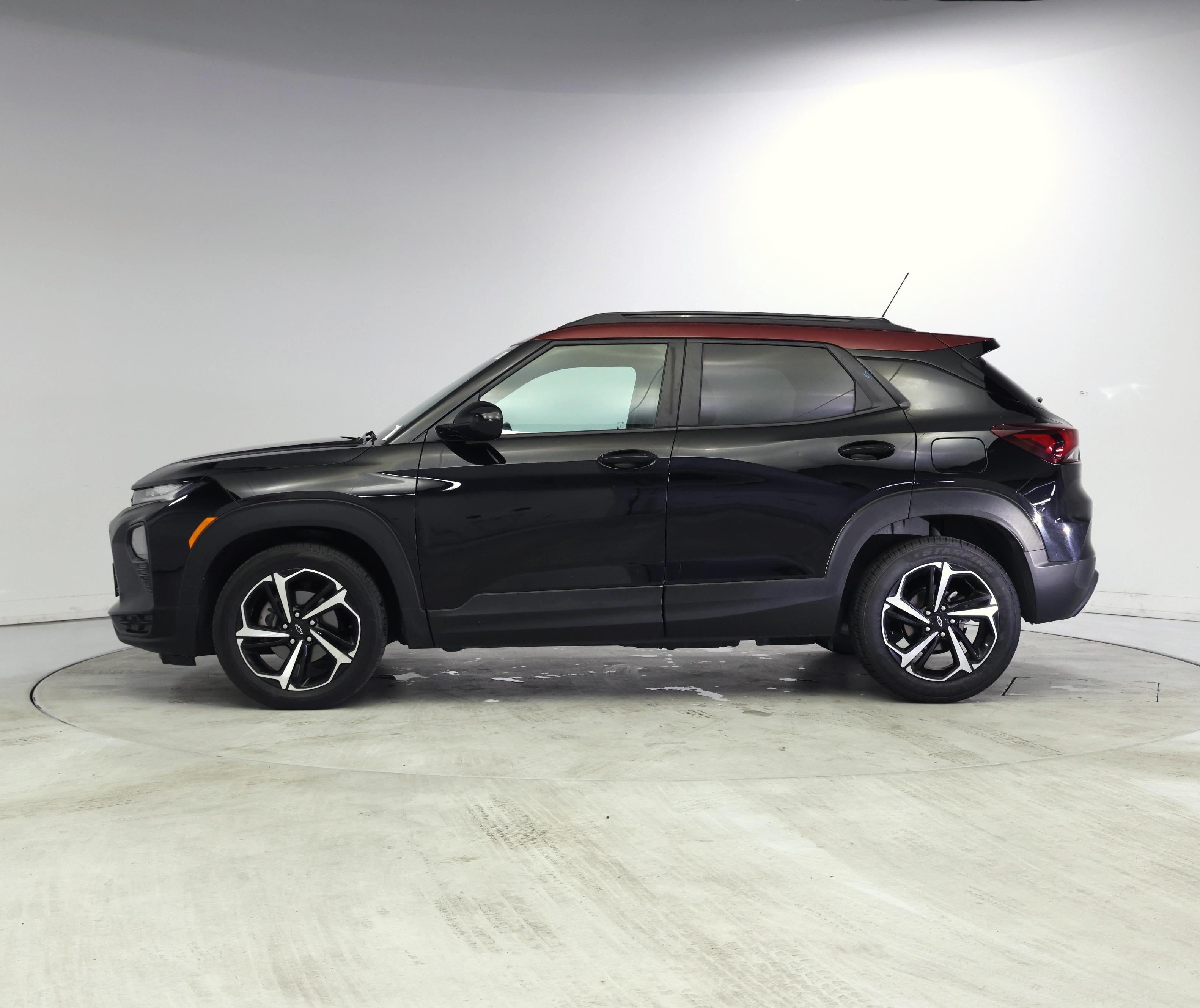 Thumbnail: 2023 Chevrolet TrailBlazer - 3