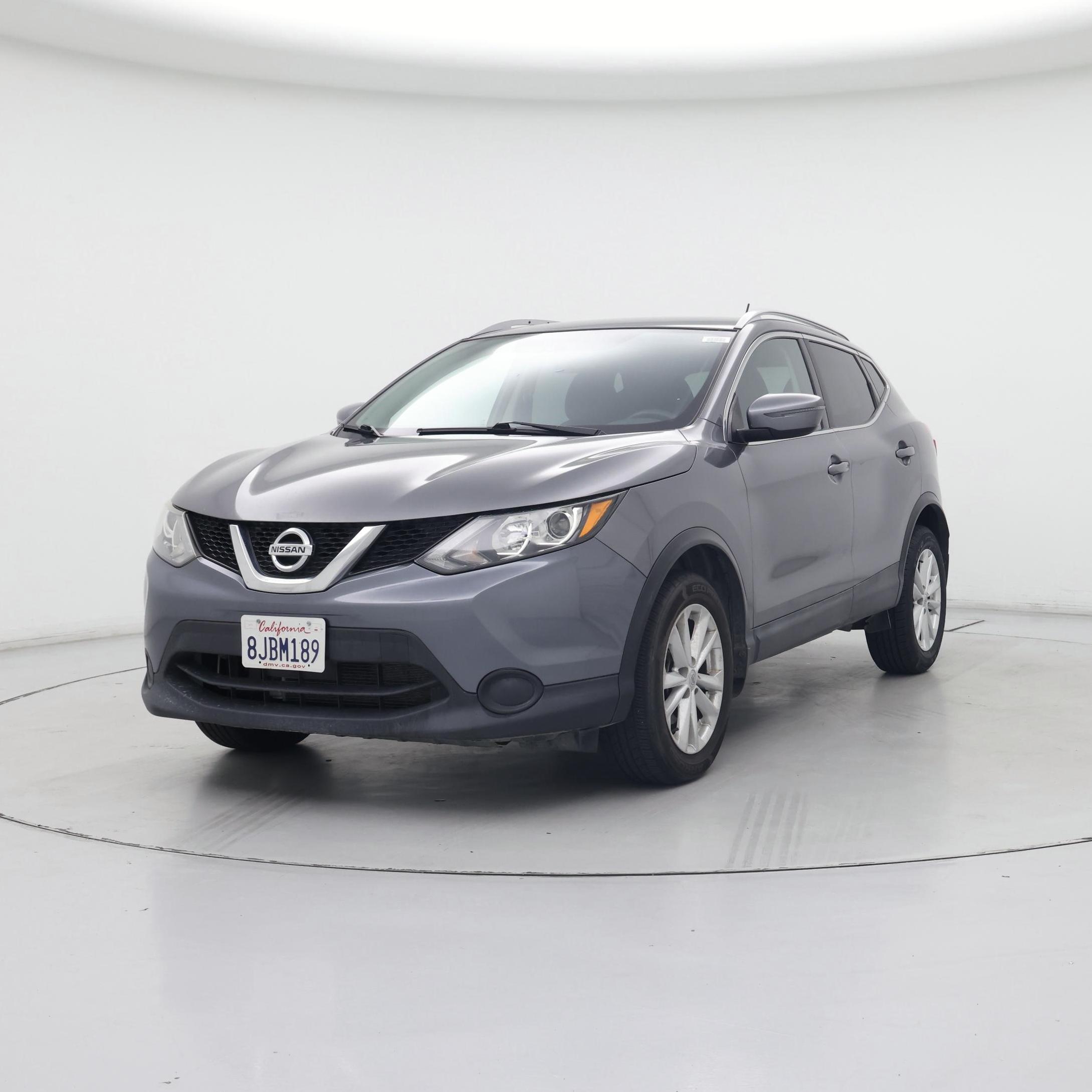 Thumbnail: 2017 Nissan Rogue Sport - 4