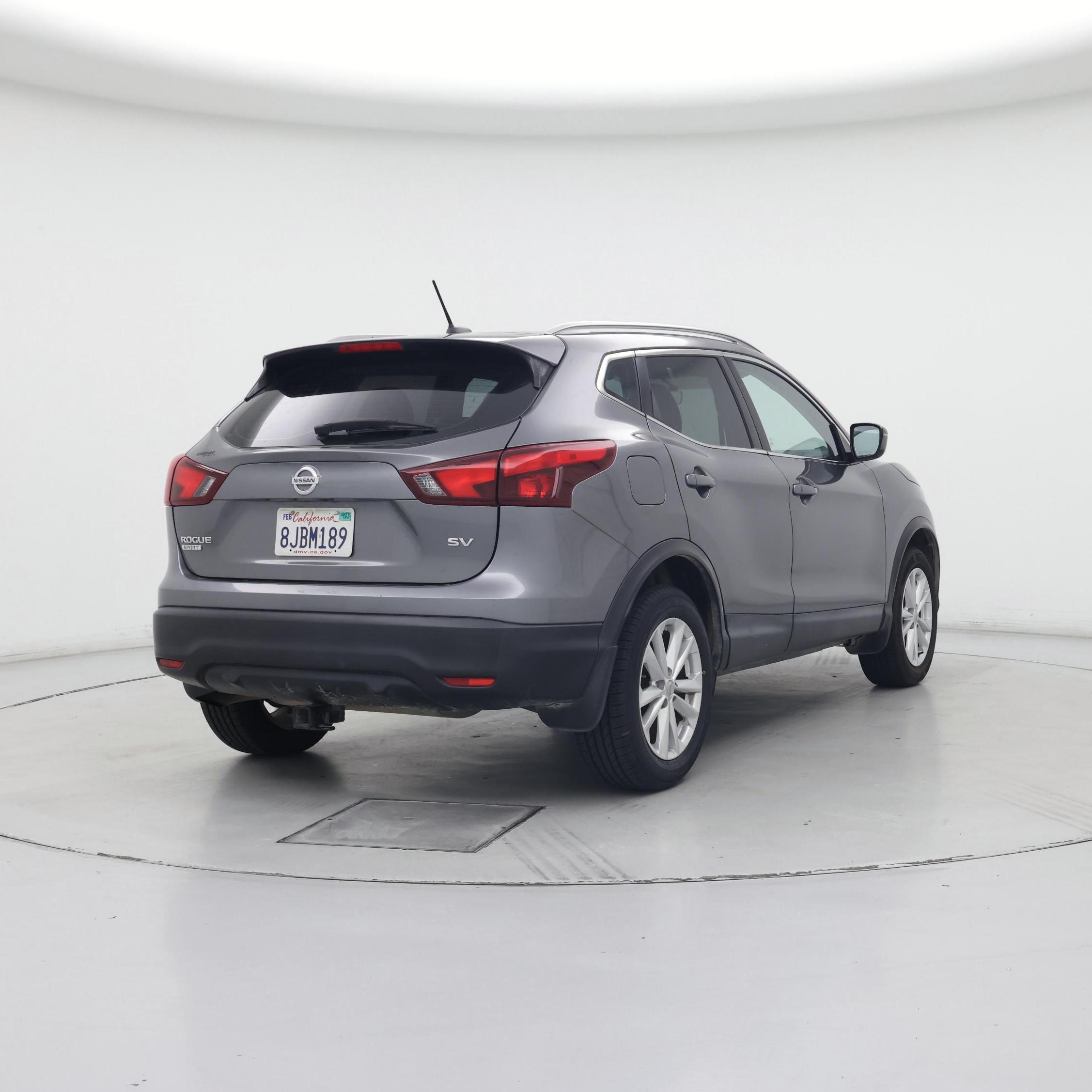 Thumbnail: 2017 Nissan Rogue Sport - 8