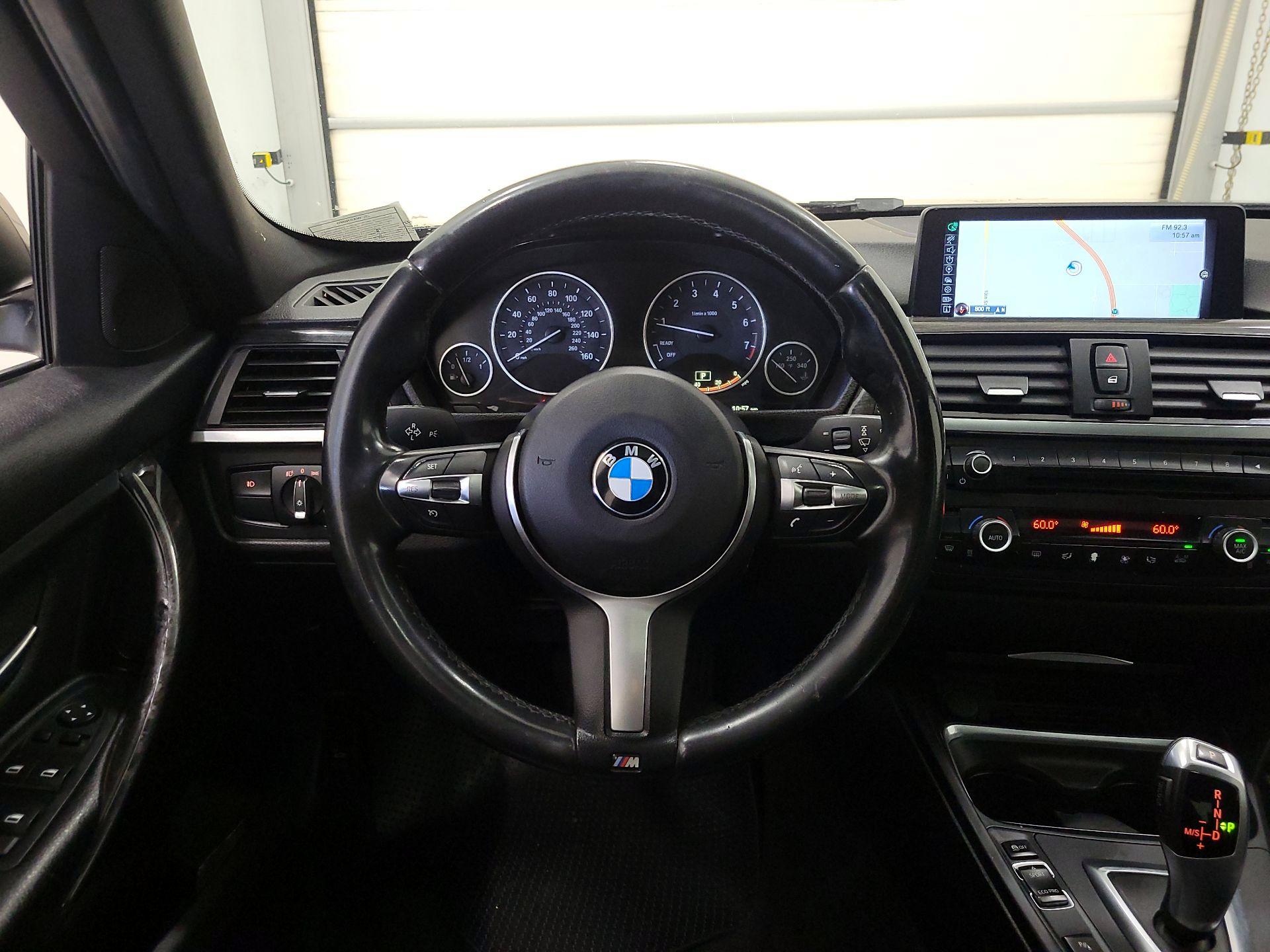 Thumbnail: 2015 BMW 3 Series - 10