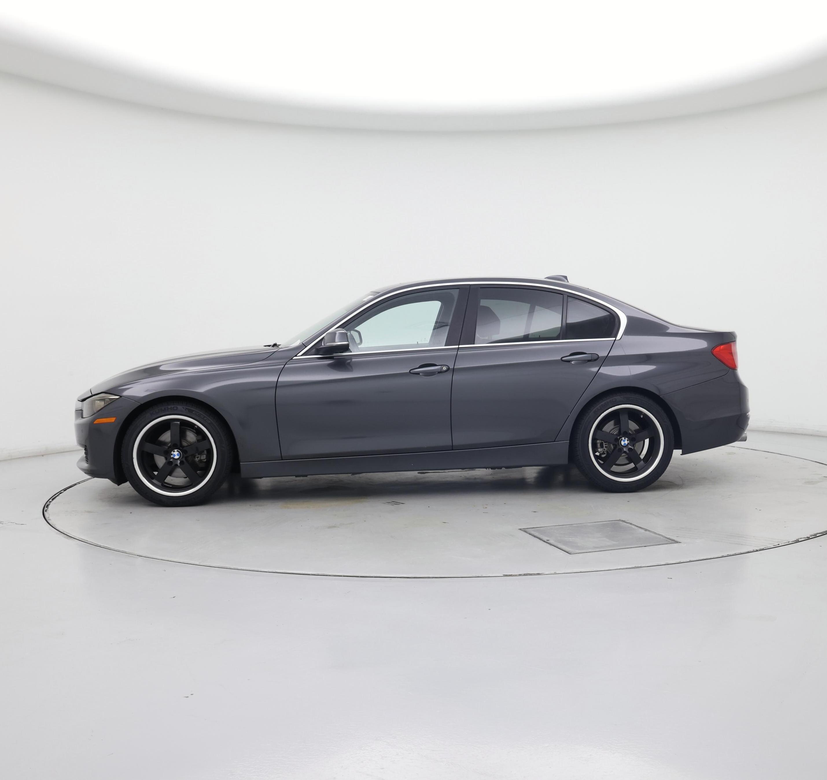 Thumbnail: 2015 BMW 3 Series - 3