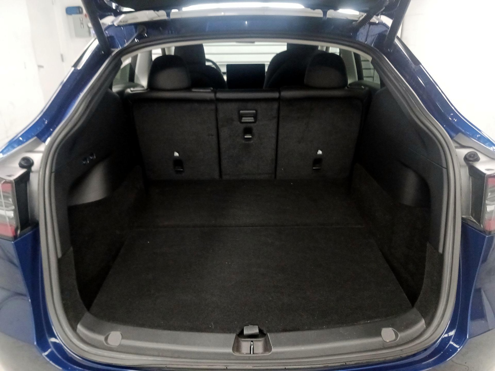 2022 Tesla Model Y Long Range - Photo 9