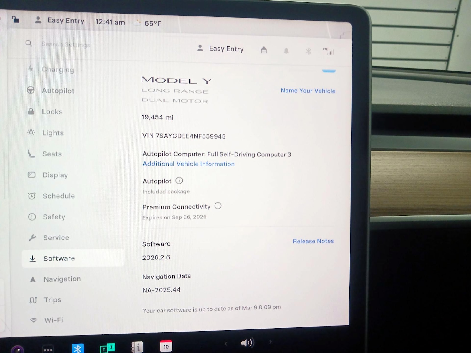 2022 Tesla Model Y Long Range - Photo 10