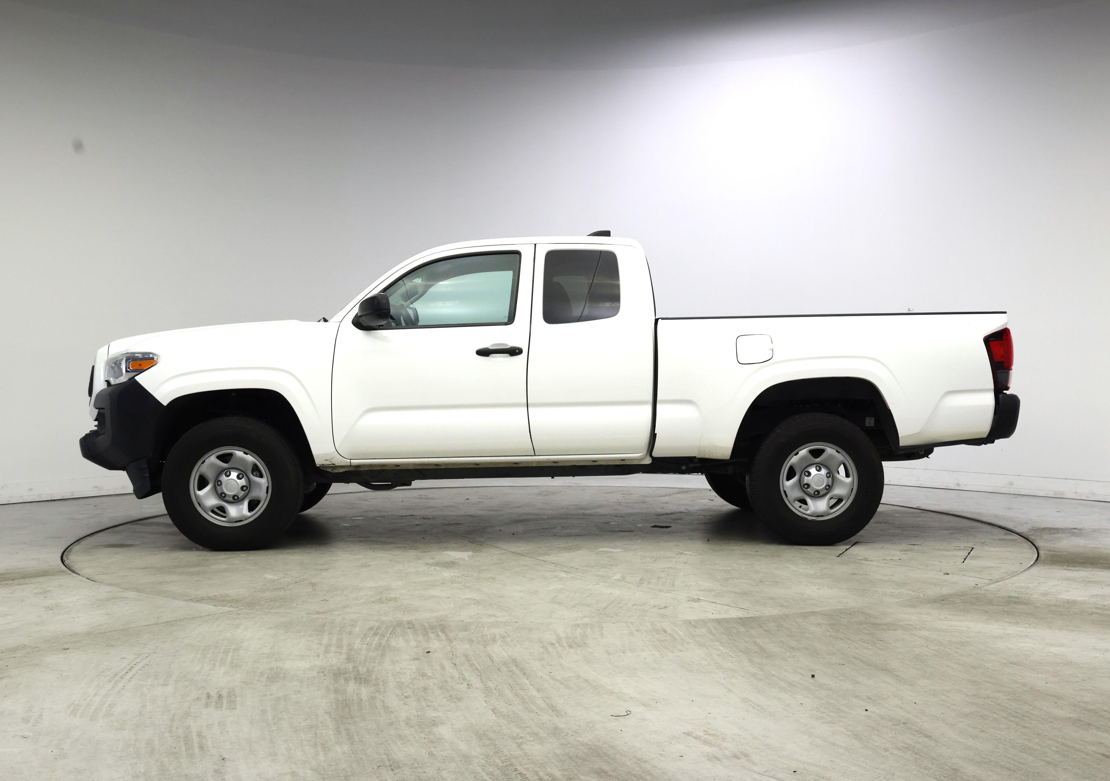 Thumbnail: 2022 Toyota Tacoma - 3