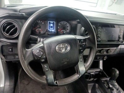 Steering Wheel & Instrument Cluster (On)