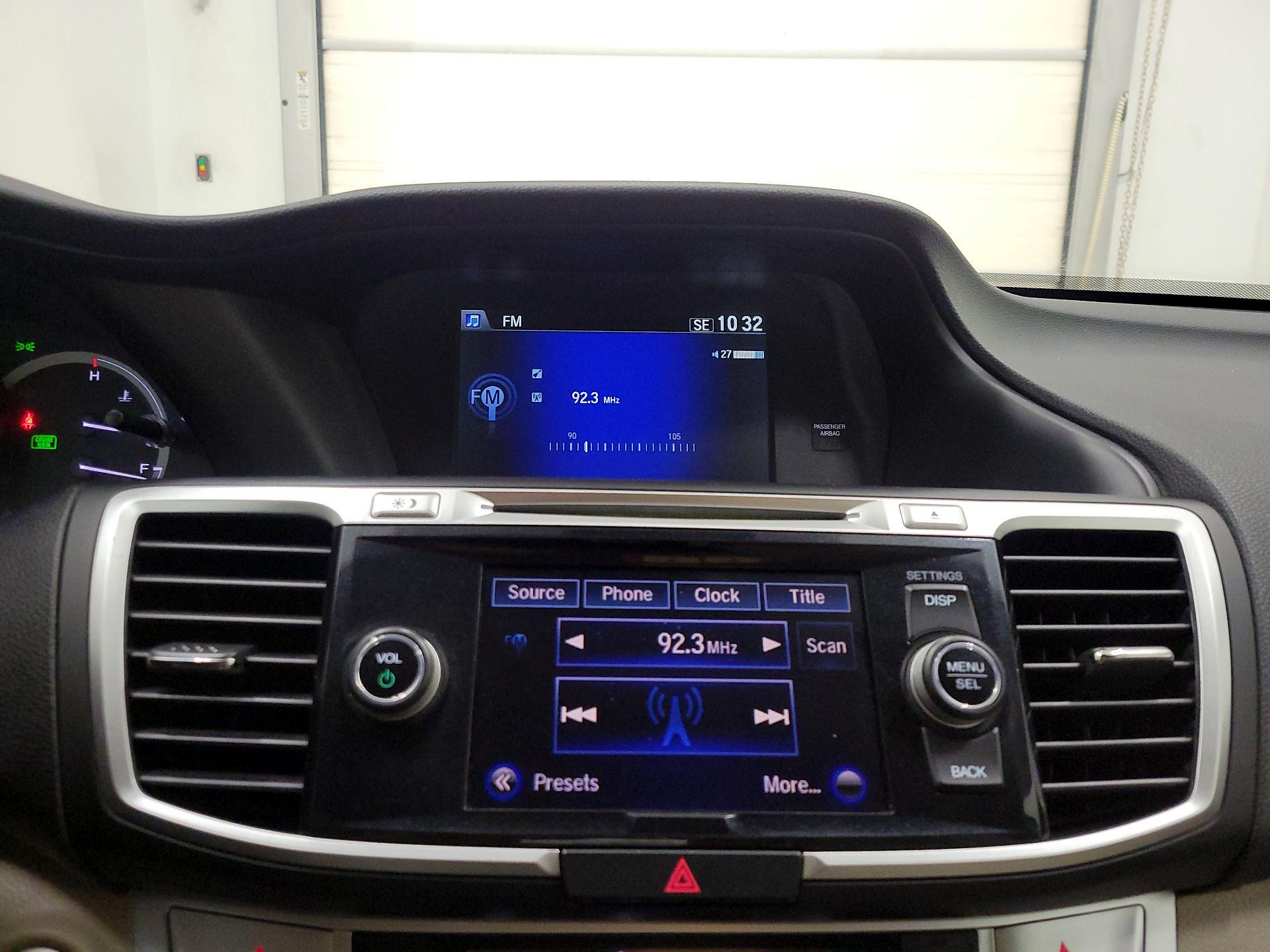 Thumbnail: 2015 Honda Accord - 13