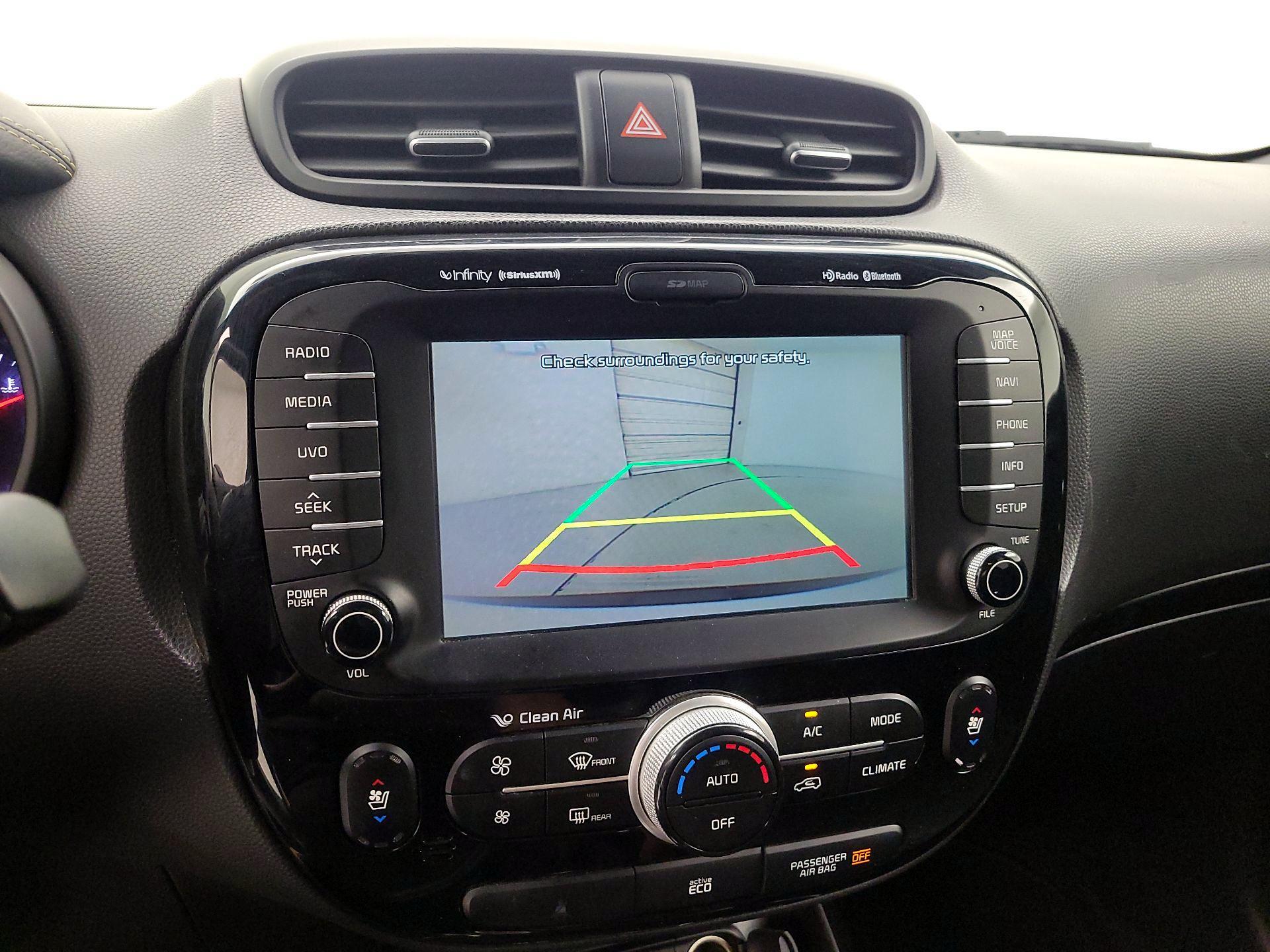Thumbnail: 2015 Kia Soul - 13