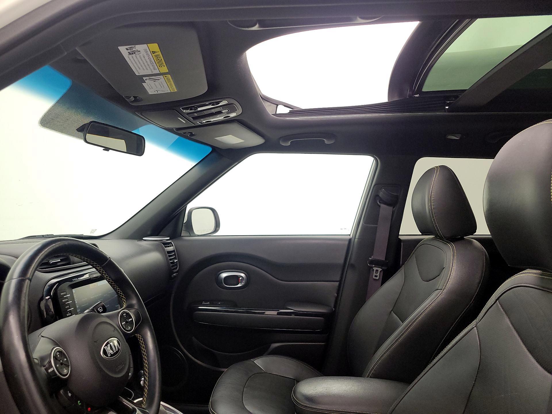 Thumbnail: 2015 Kia Soul - 18