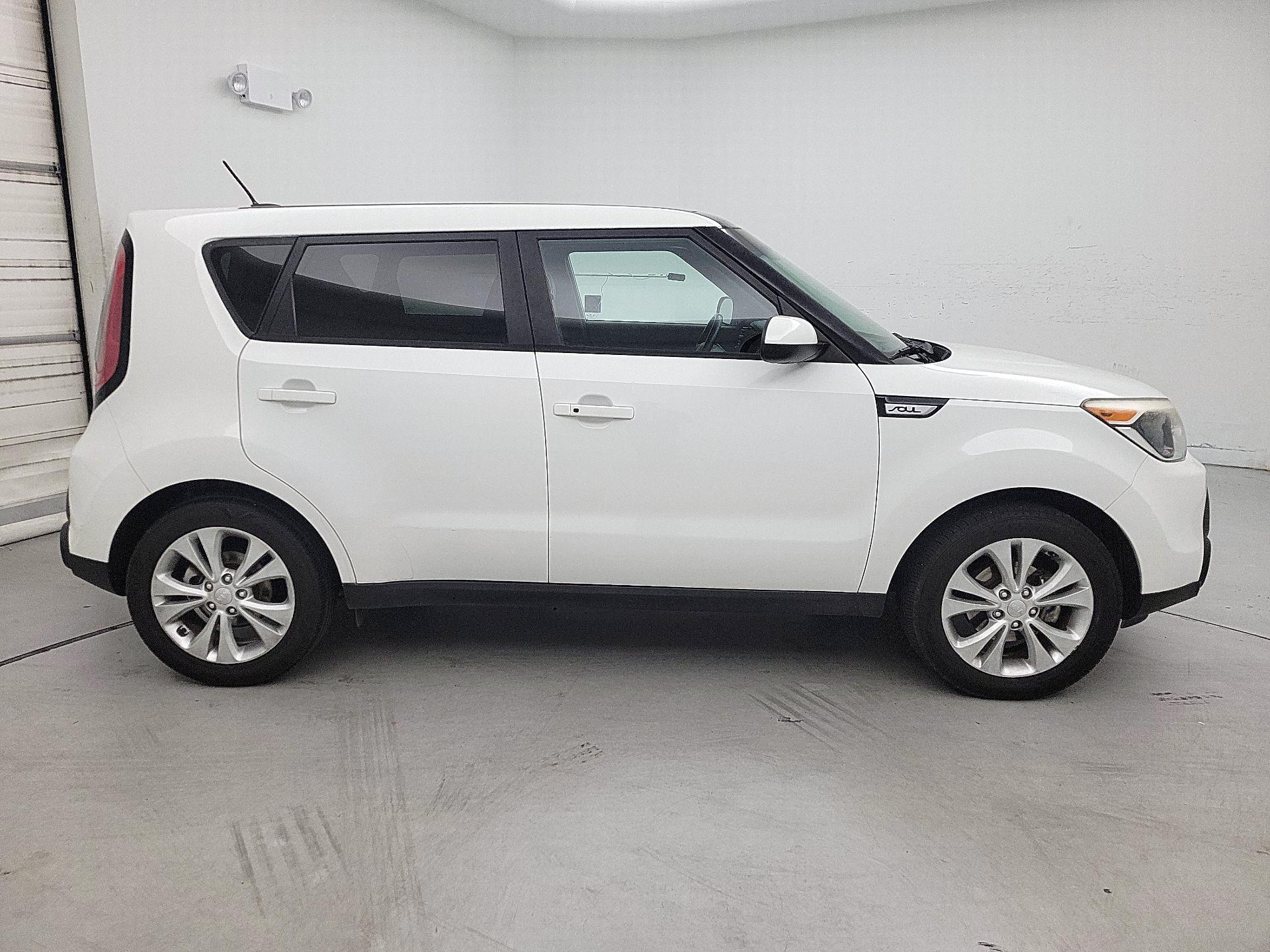 Thumbnail: 2015 Kia Soul - 4