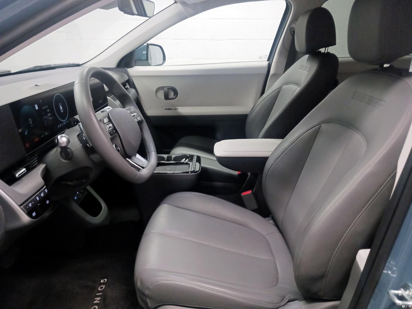 2025 Hyundai IONIQ 5 SEL - Photo 12