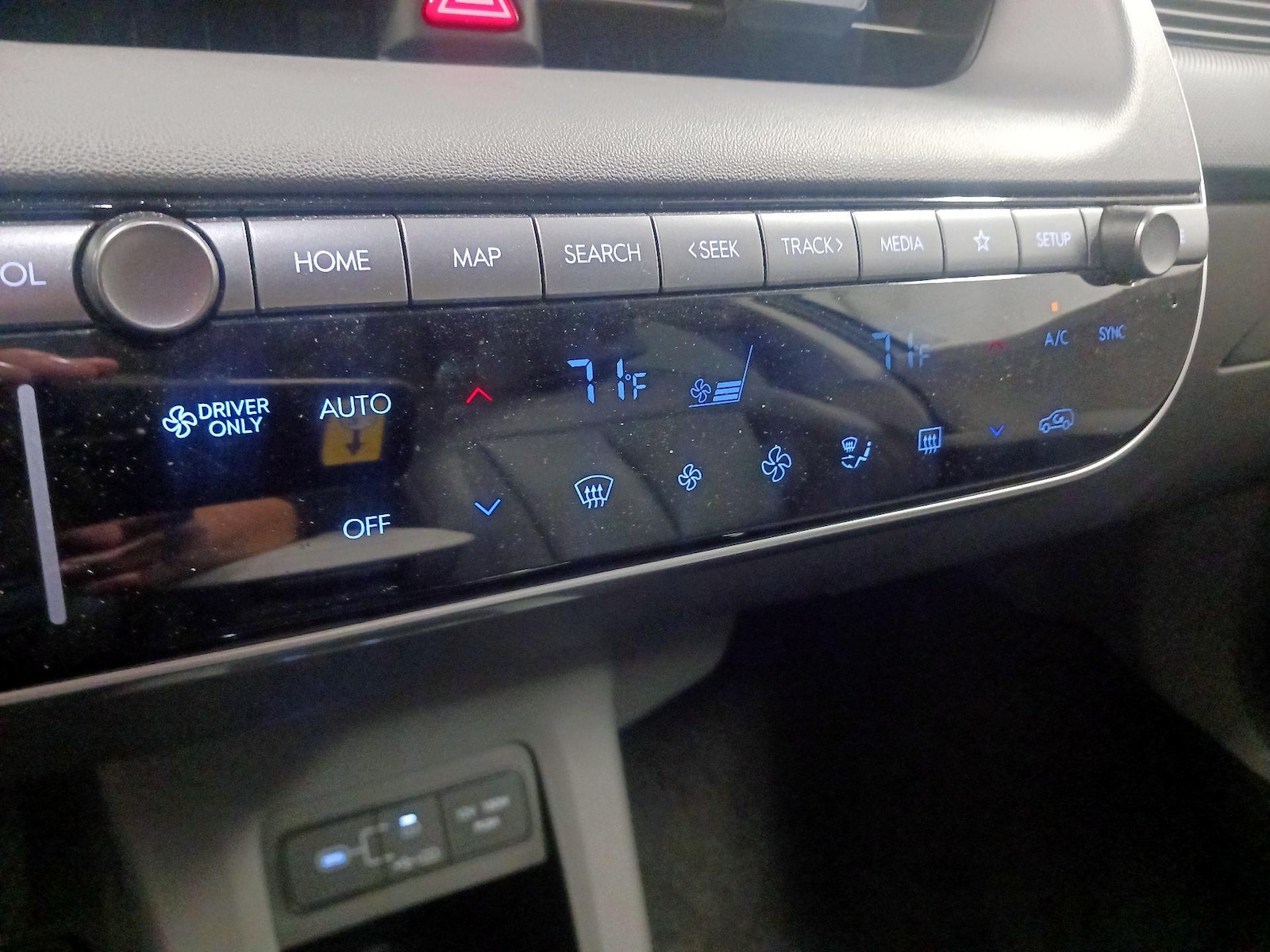 2025 Hyundai IONIQ 5 SEL - Photo 18