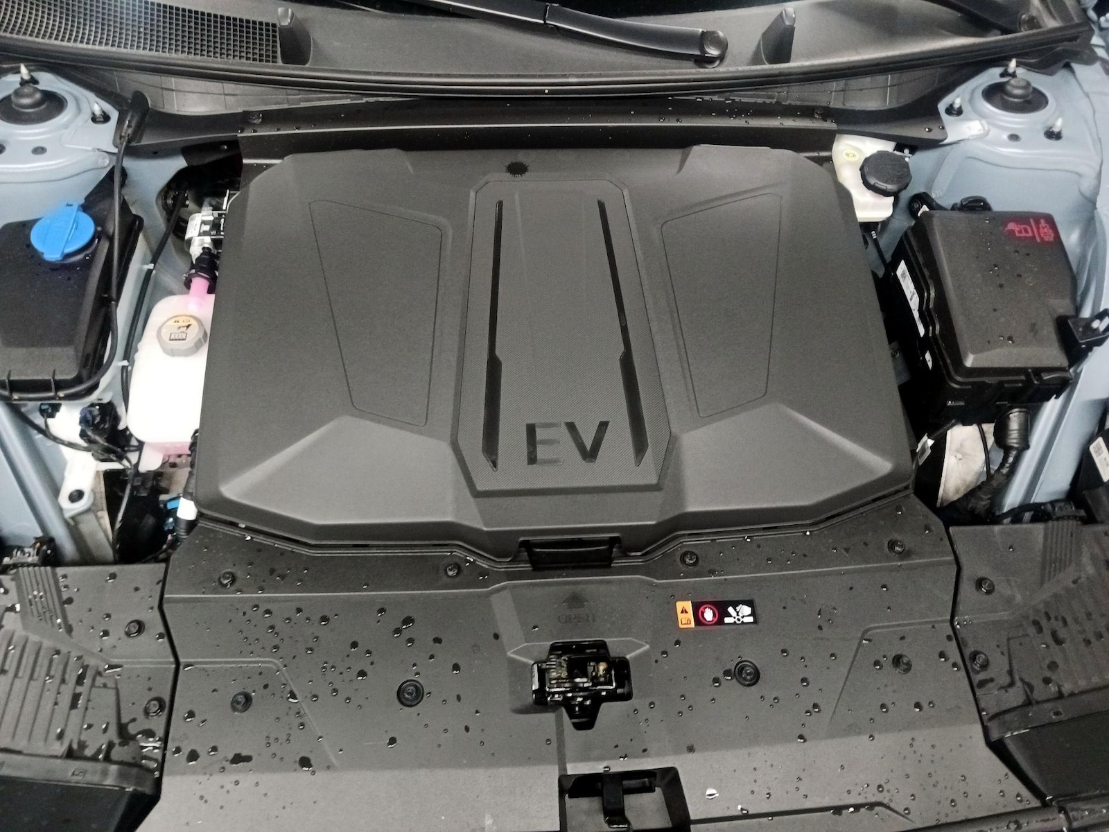 2025 Hyundai IONIQ 5 SEL - Photo 23