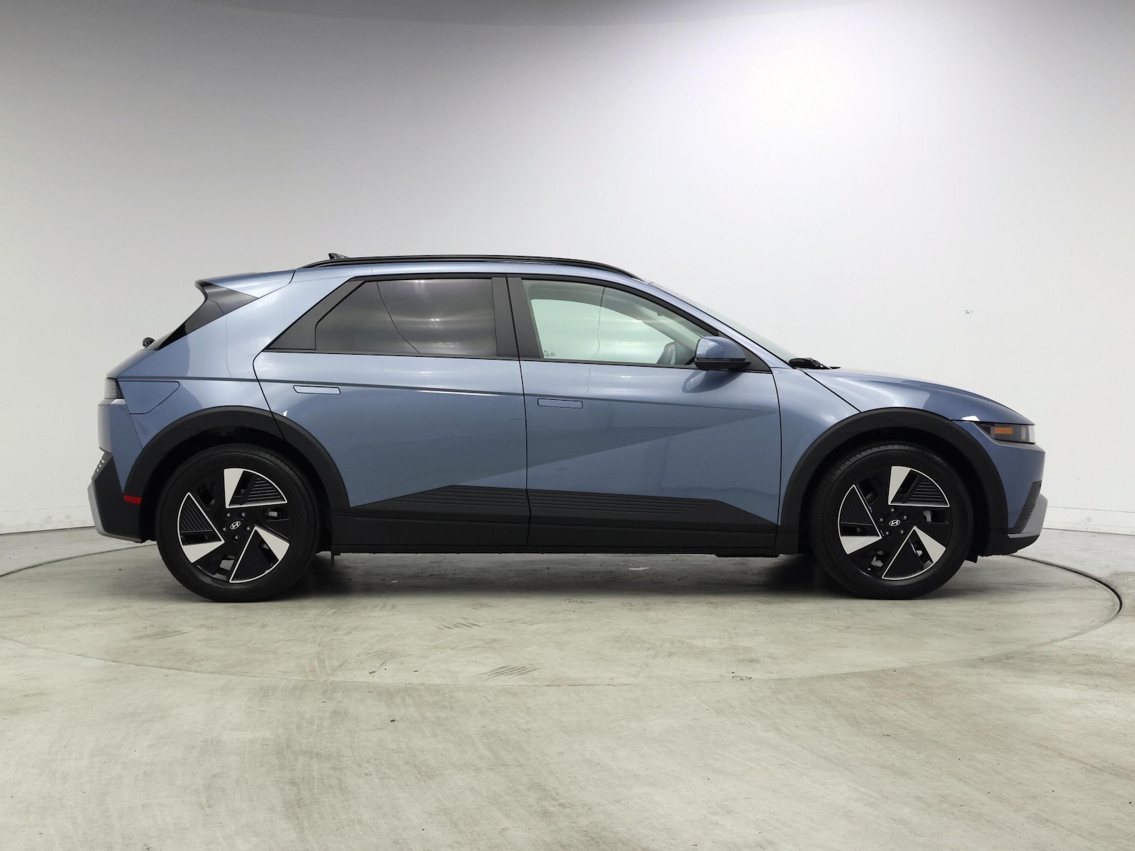 2025 Hyundai IONIQ 5 SEL - Photo 8