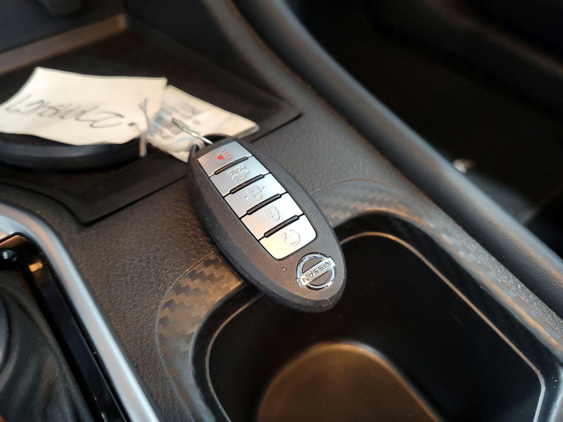 Thumbnail: 2023 Nissan Sentra - 20