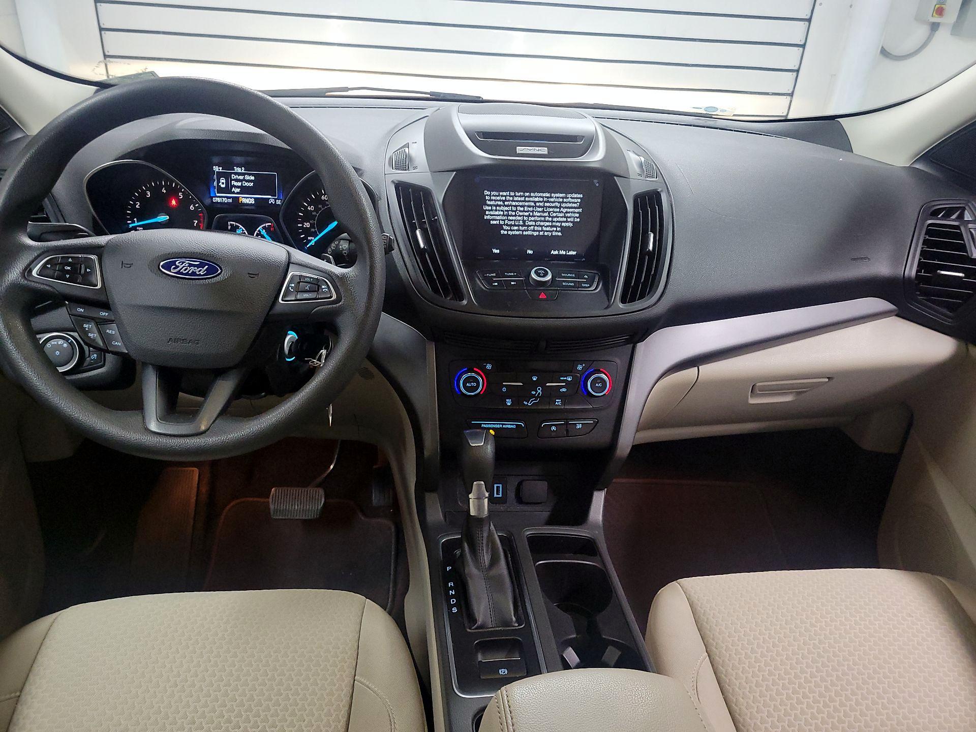 Thumbnail: 2017 Ford Escape - 9