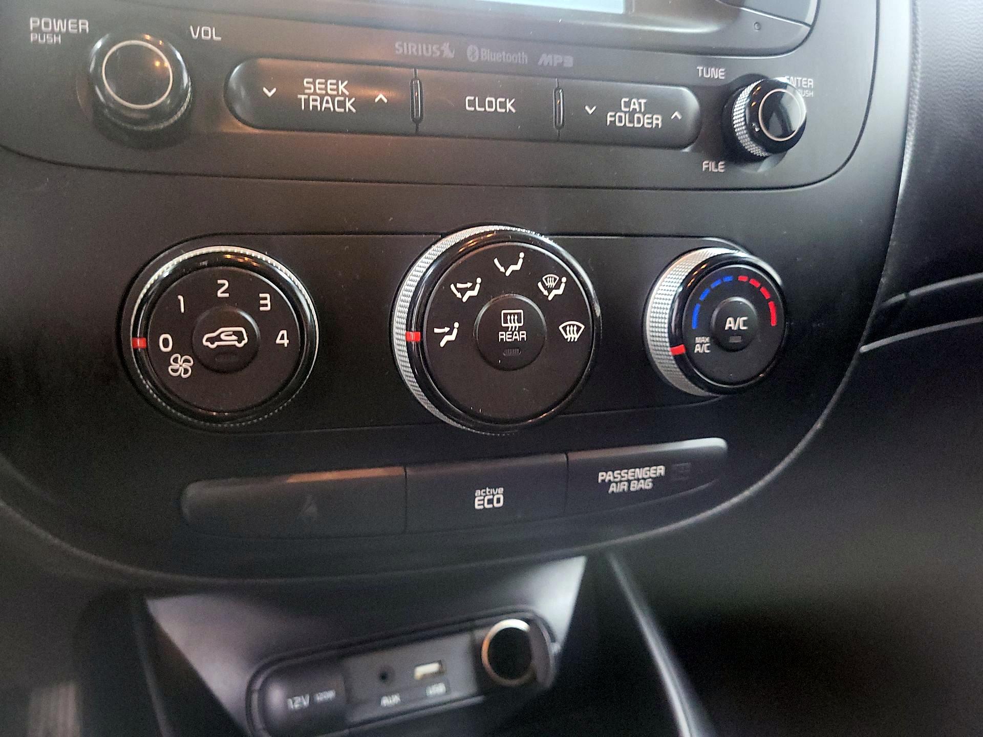 Thumbnail: 2016 Kia Soul - 14