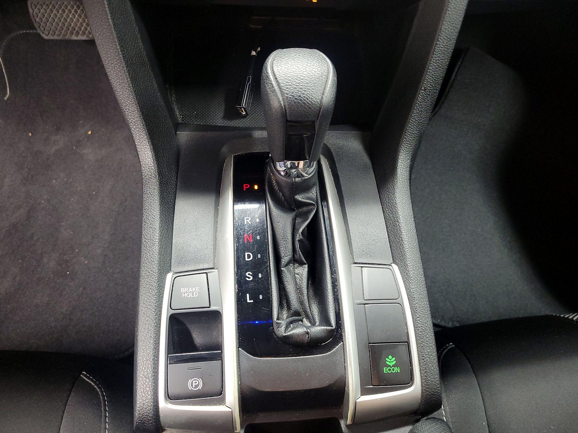 Thumbnail: 2019 Honda Civic - 15