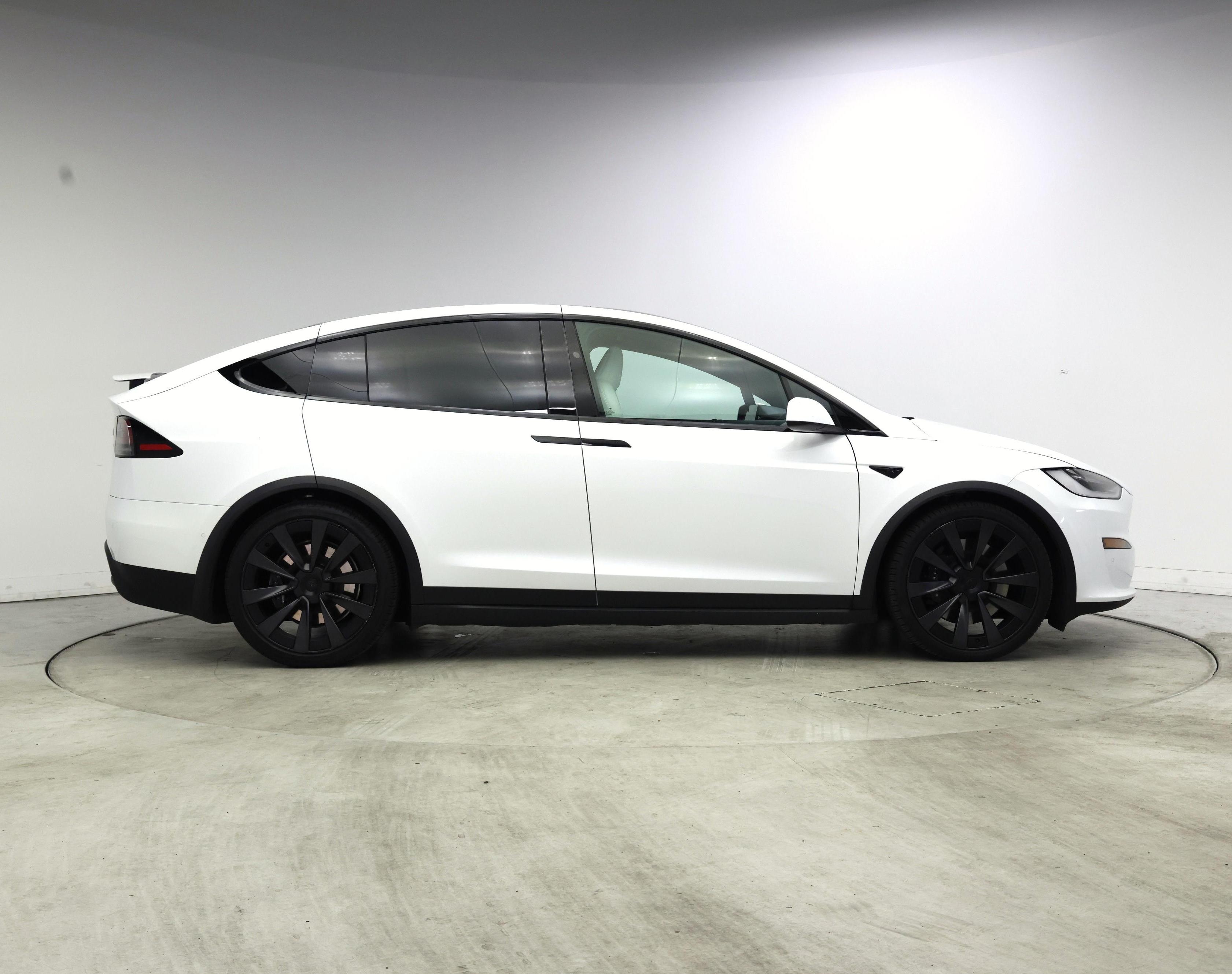 Thumbnail: 2022 Tesla Model X - 7