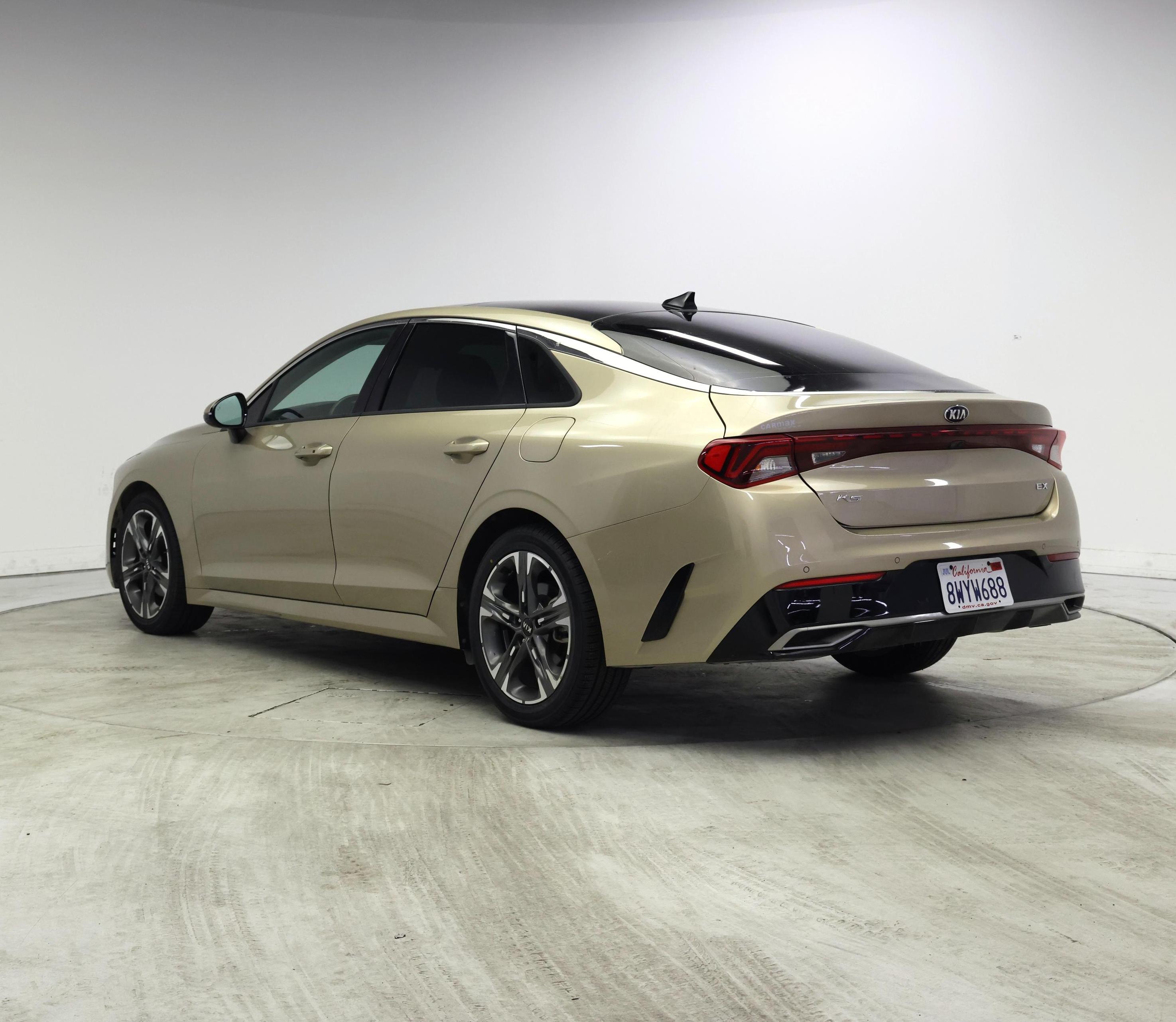 Thumbnail: 2021 Kia K5 - 2