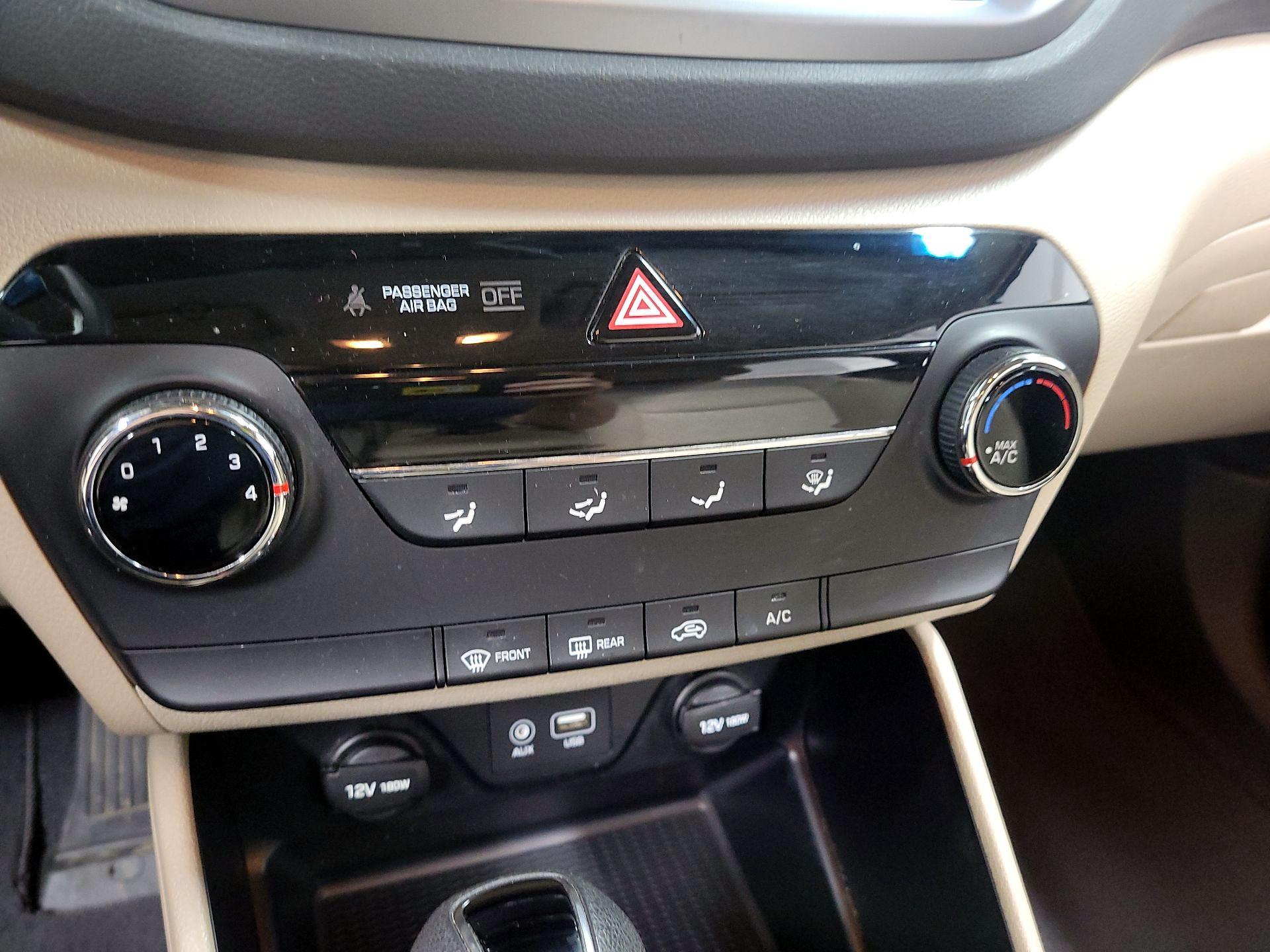 Thumbnail: 2016 Hyundai Tucson - 16