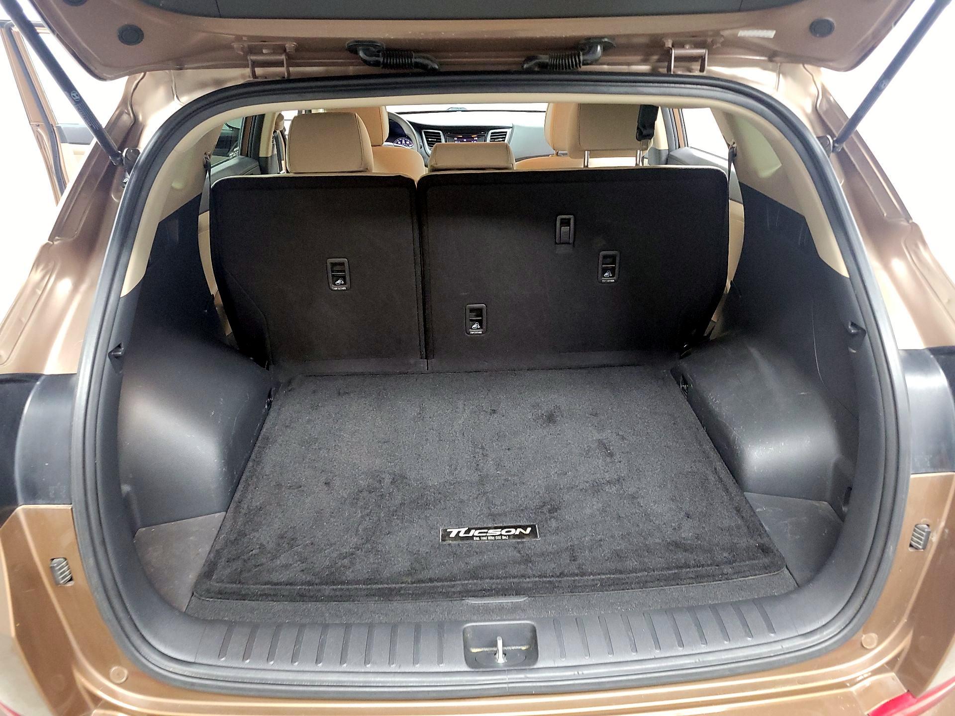 Thumbnail: 2016 Hyundai Tucson - 20