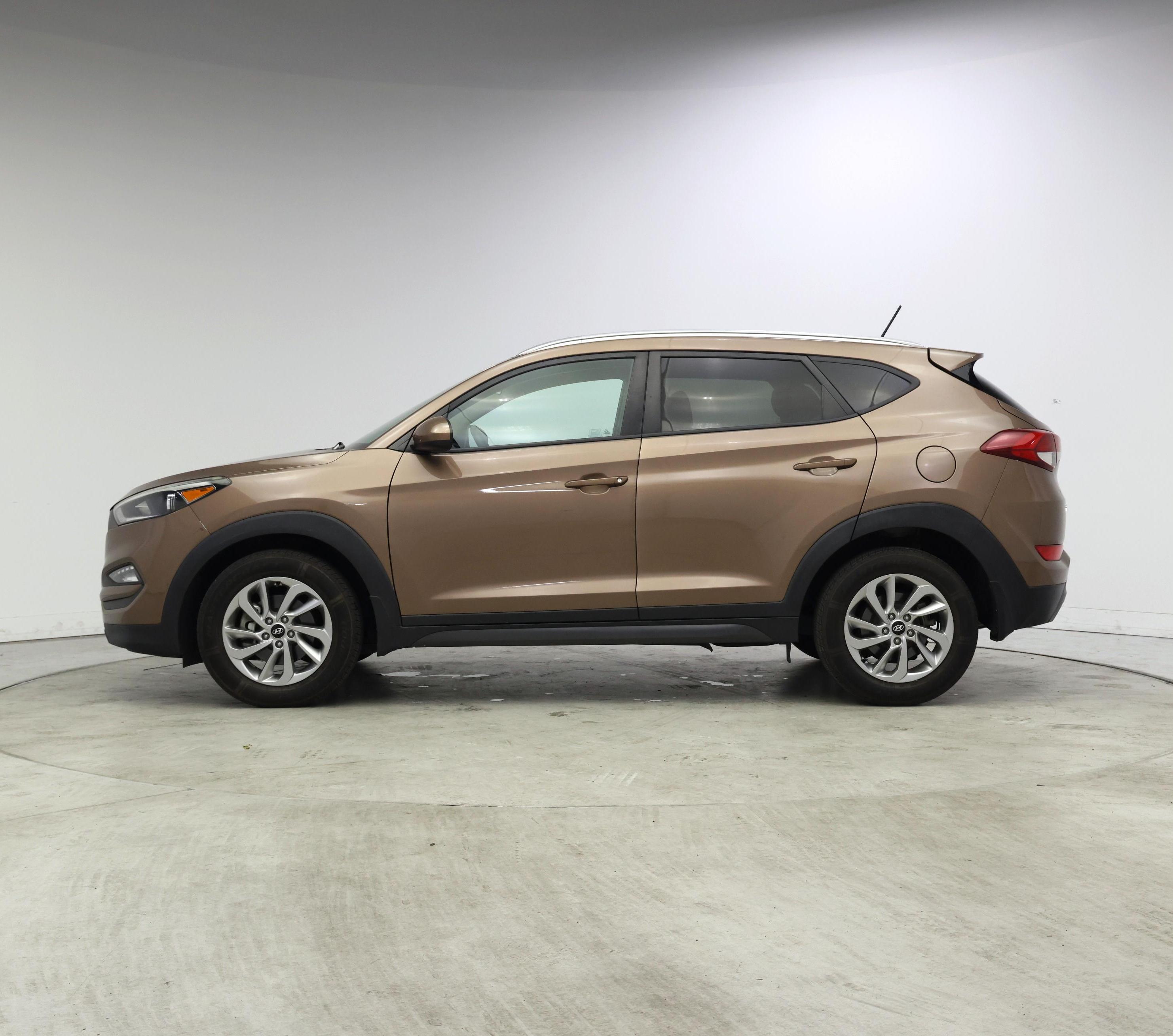 Thumbnail: 2016 Hyundai Tucson - 3