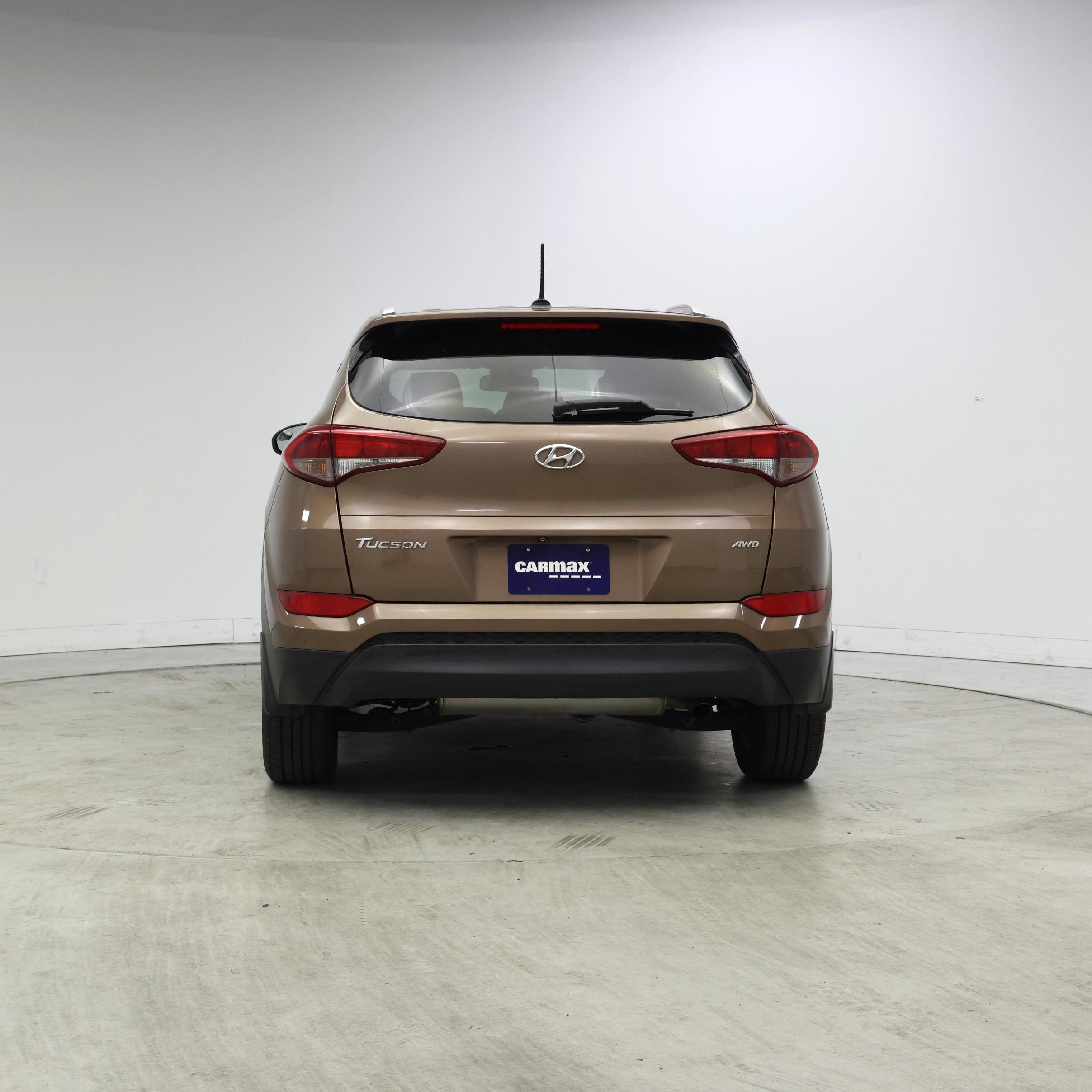 Thumbnail: 2016 Hyundai Tucson - 6