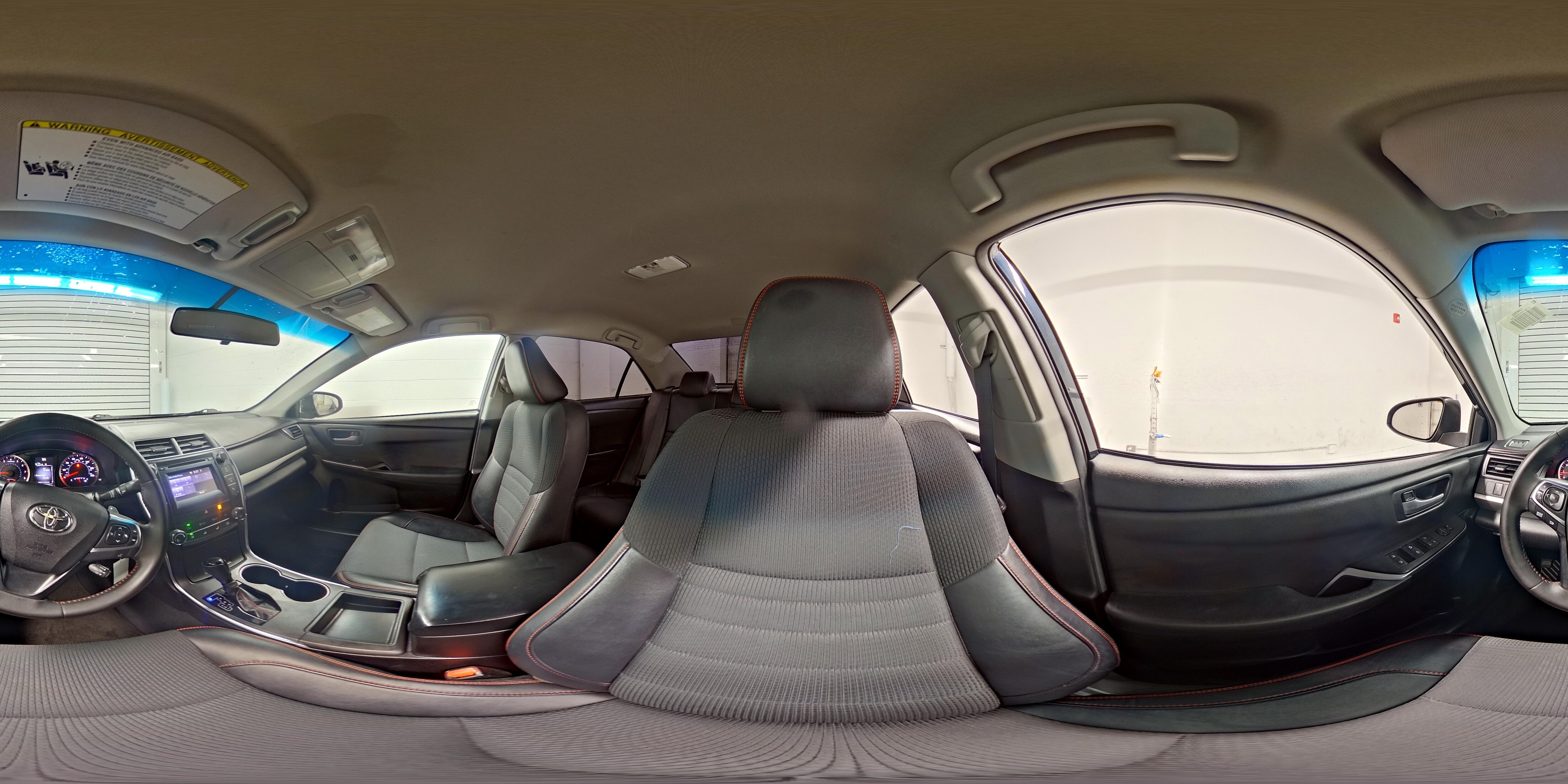 2017 Toyota Camry SE - Photo 23