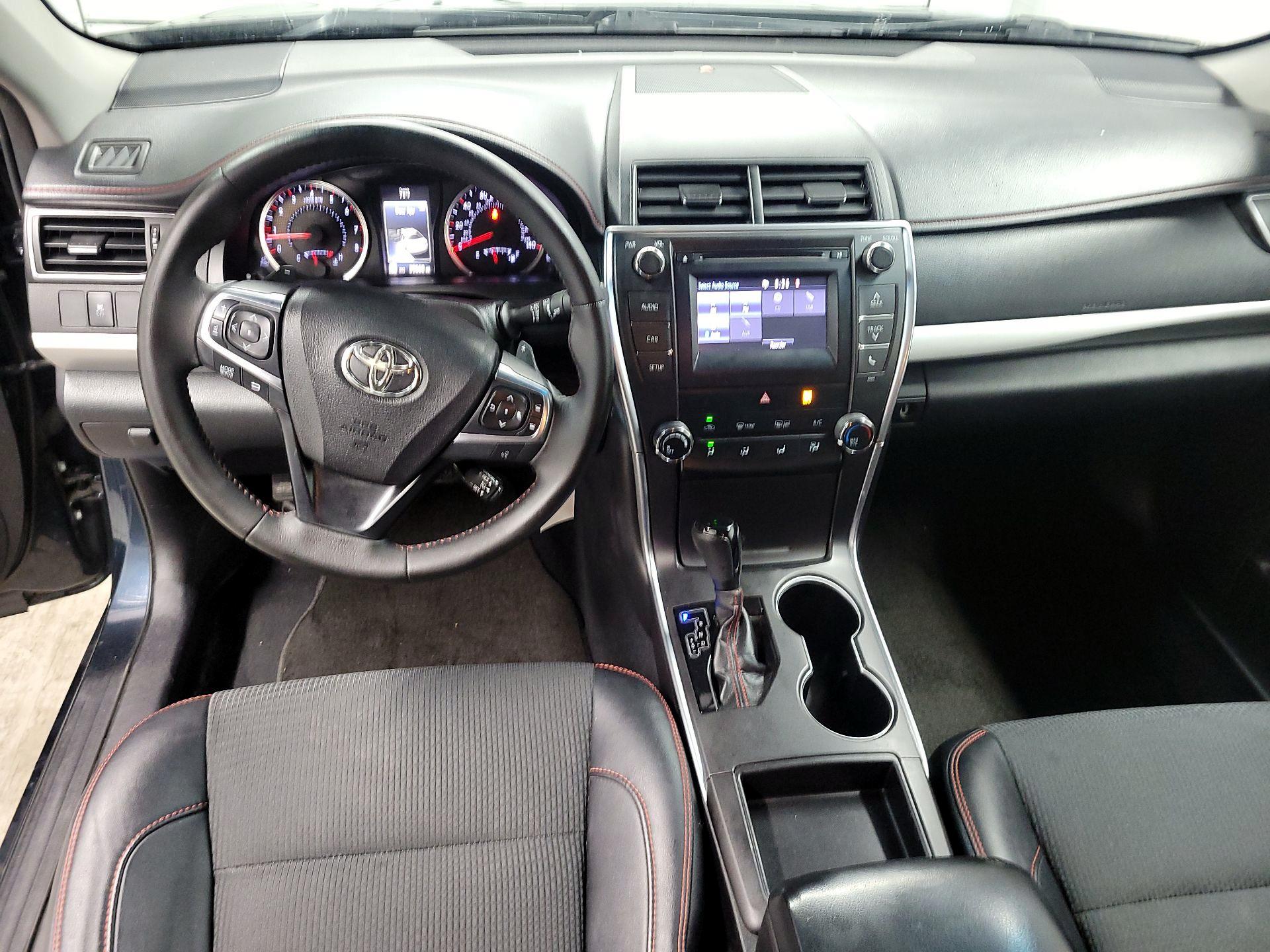 Thumbnail: 2017 Toyota Camry - 9