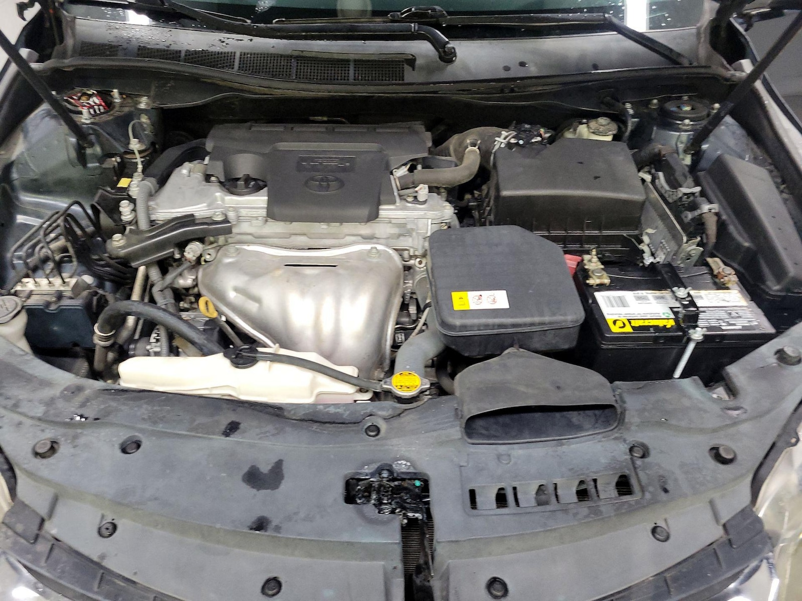 2017 Toyota Camry SE - Photo 19