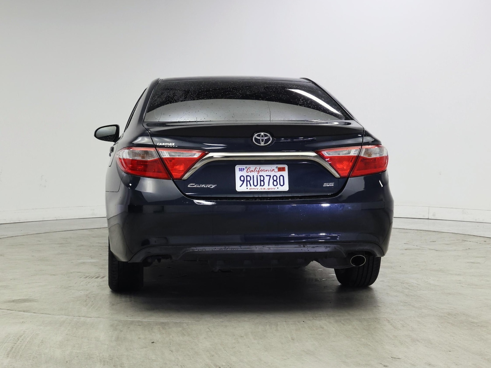 2017 Toyota Camry SE - Photo 7