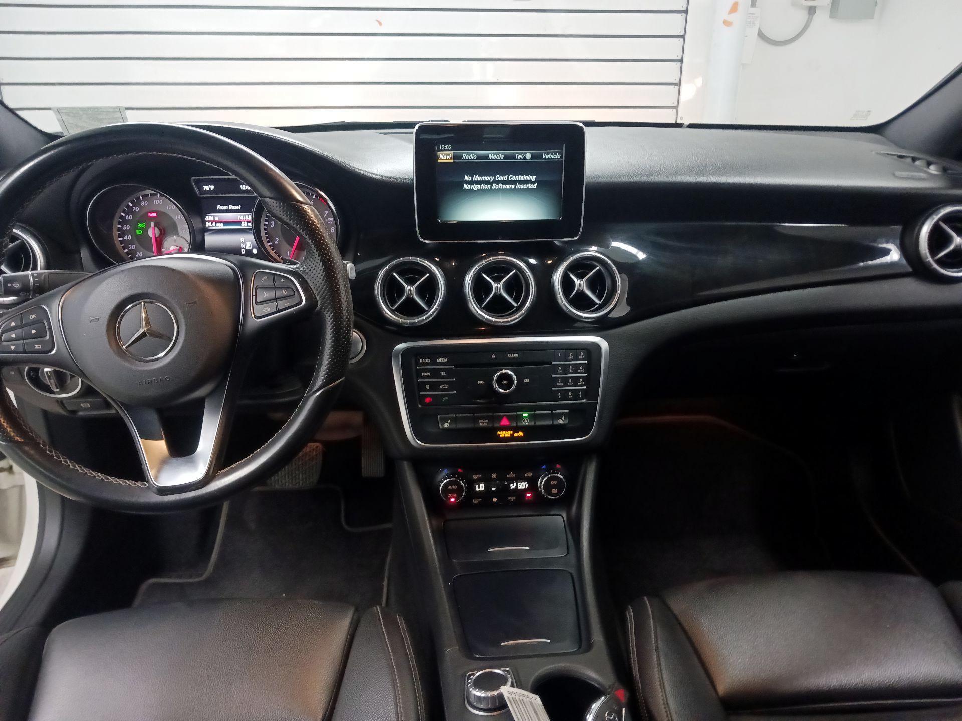 Thumbnail: 2016 Mercedes-Benz CLA - 9